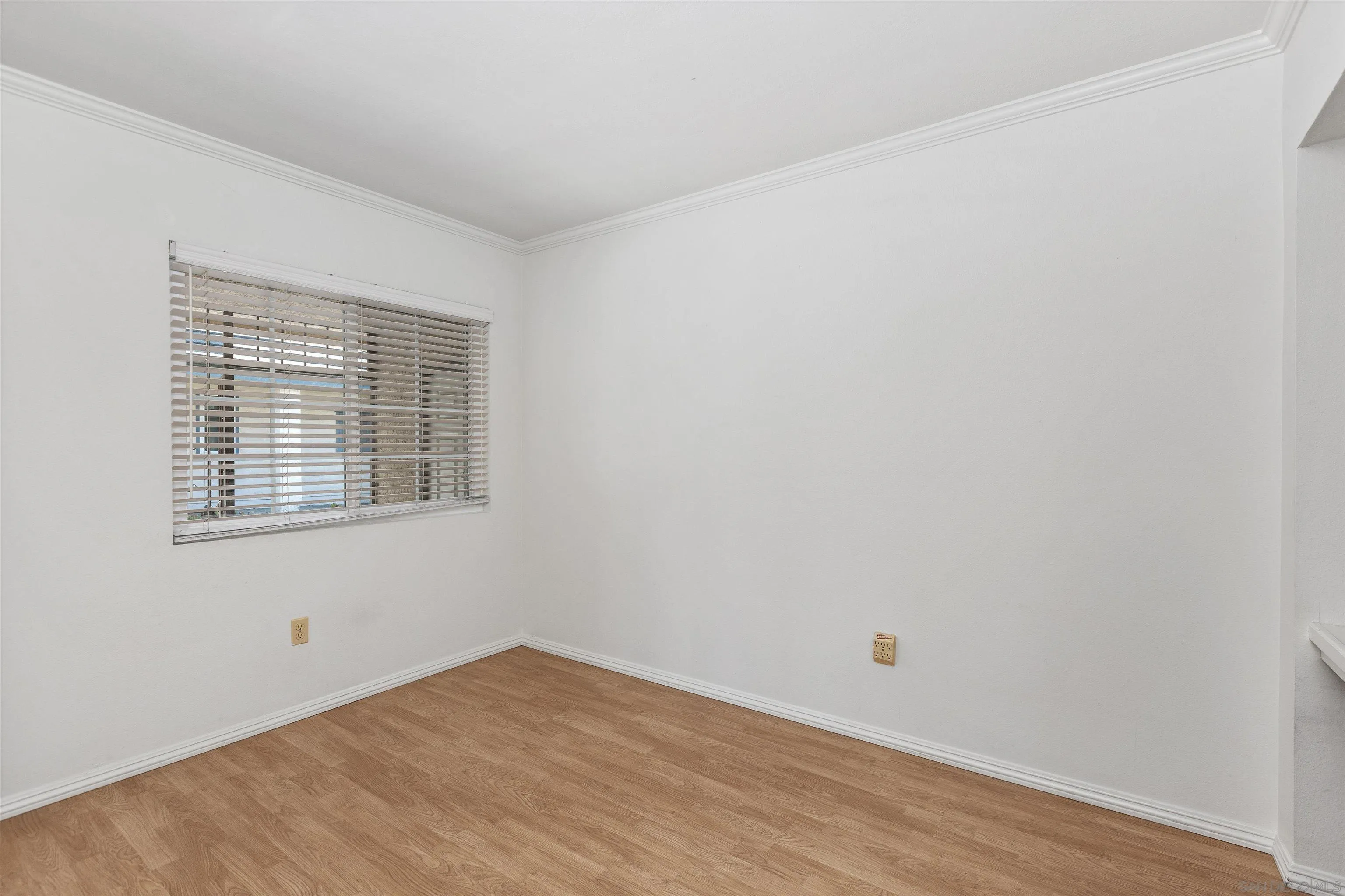 https://cdn.realtyfeed.com/cdn/127/250036080/36b2a5d0a3db08561cfcd9464ede89b7.webp