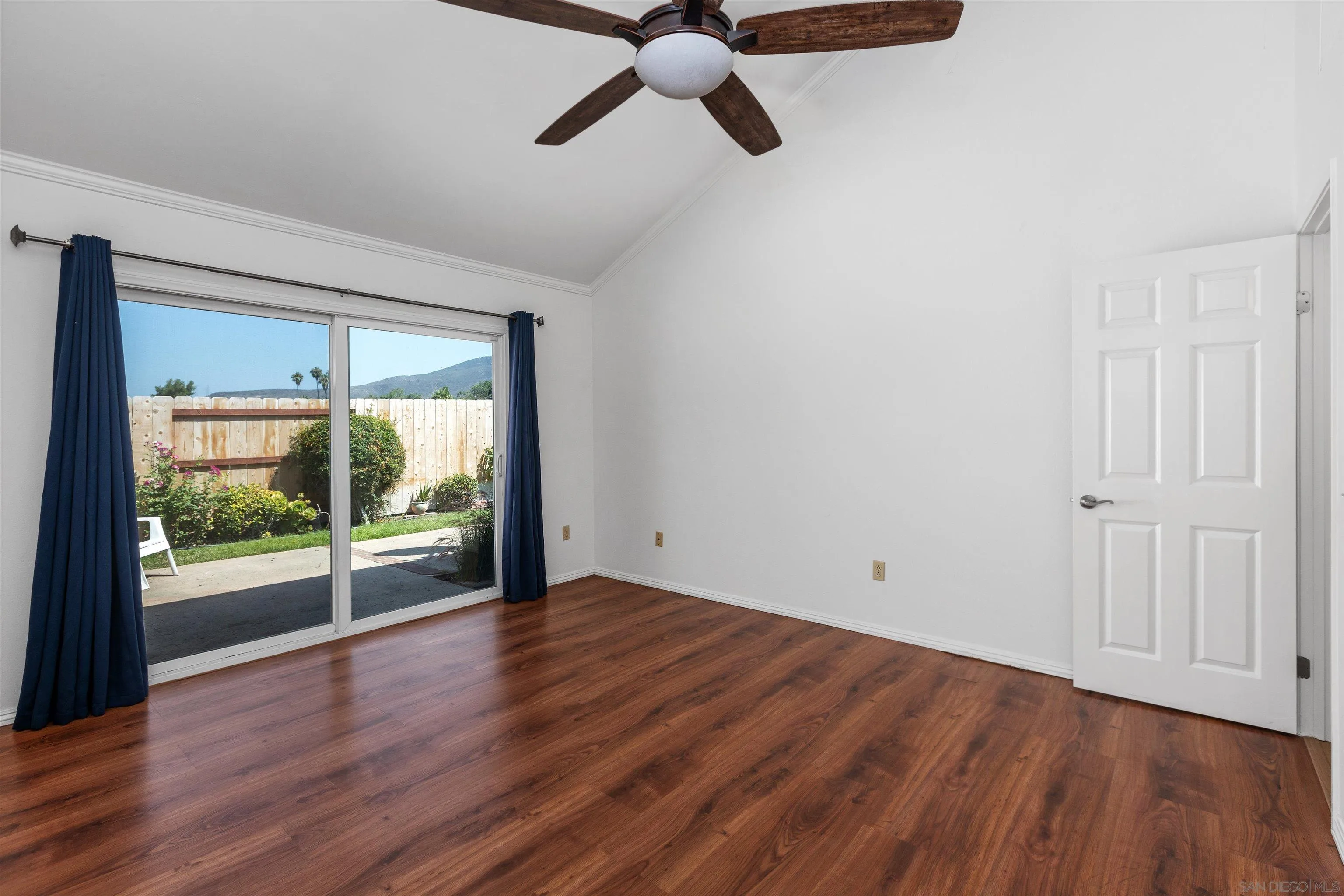 https://cdn.realtyfeed.com/cdn/127/250036080/ea85defd4313e21445da4c35f598c2a0.webp
