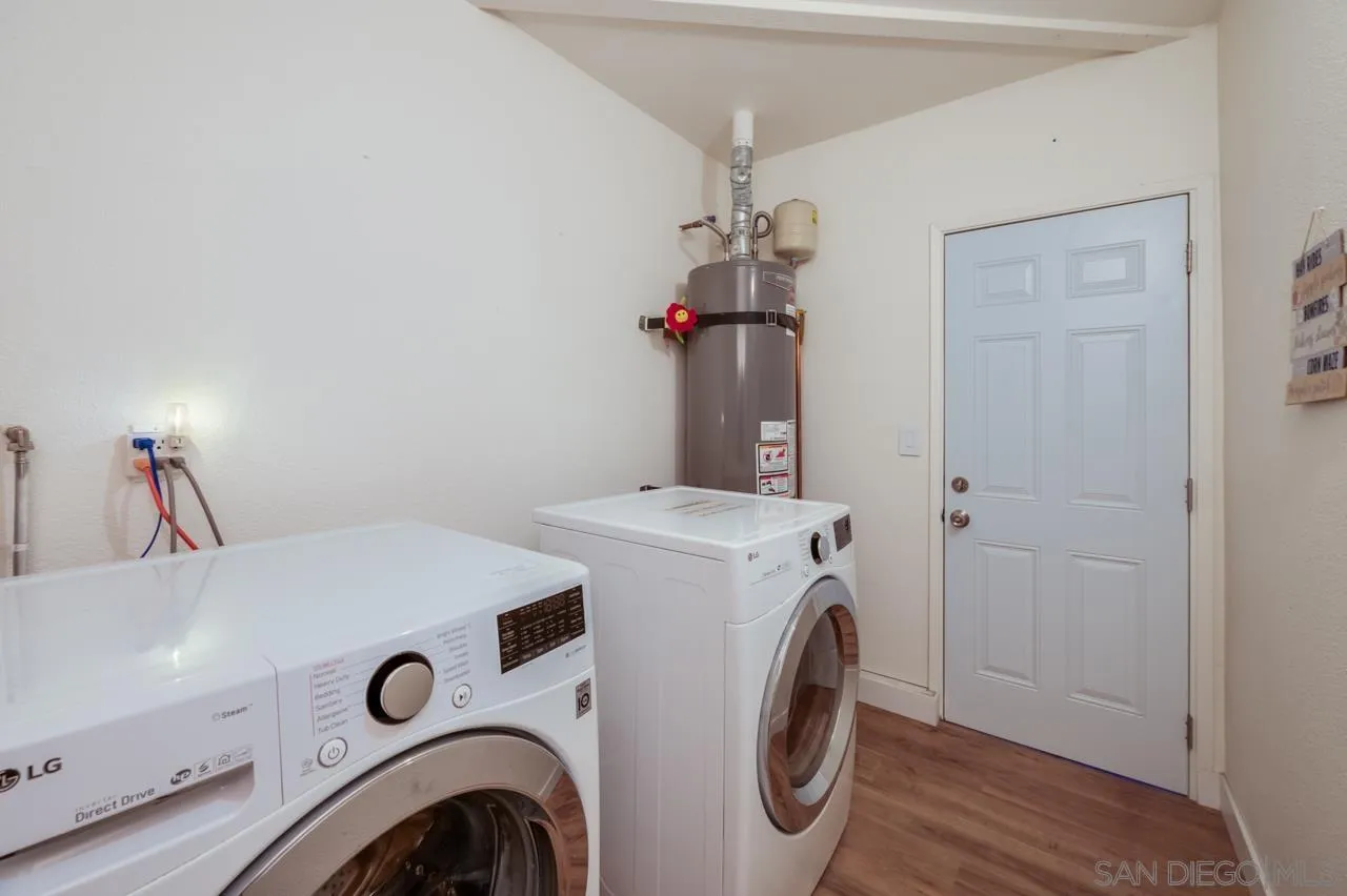 https://cdn.realtyfeed.com/cdn/127/250036083/3e0a95ffdef1a82d8a243a3ffddc6726.webp