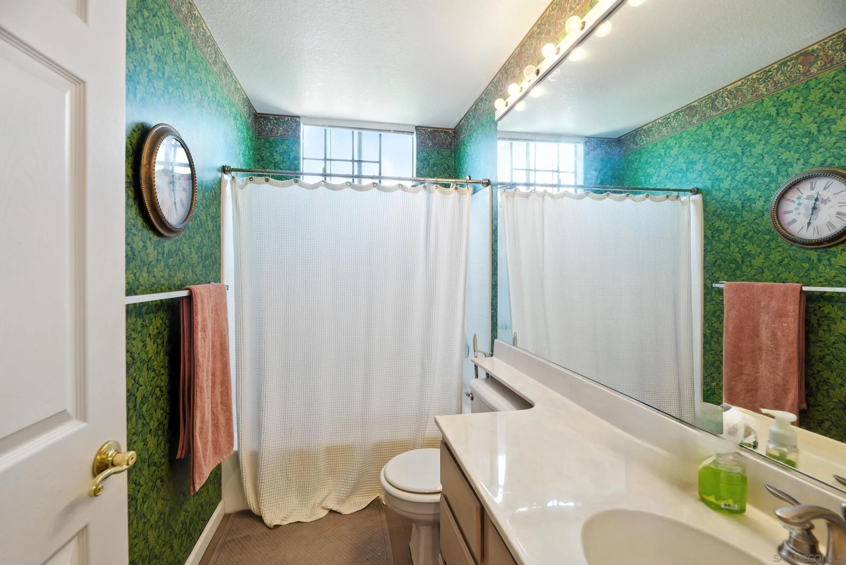 Photo #25: 250036085 Listing: Photo #25