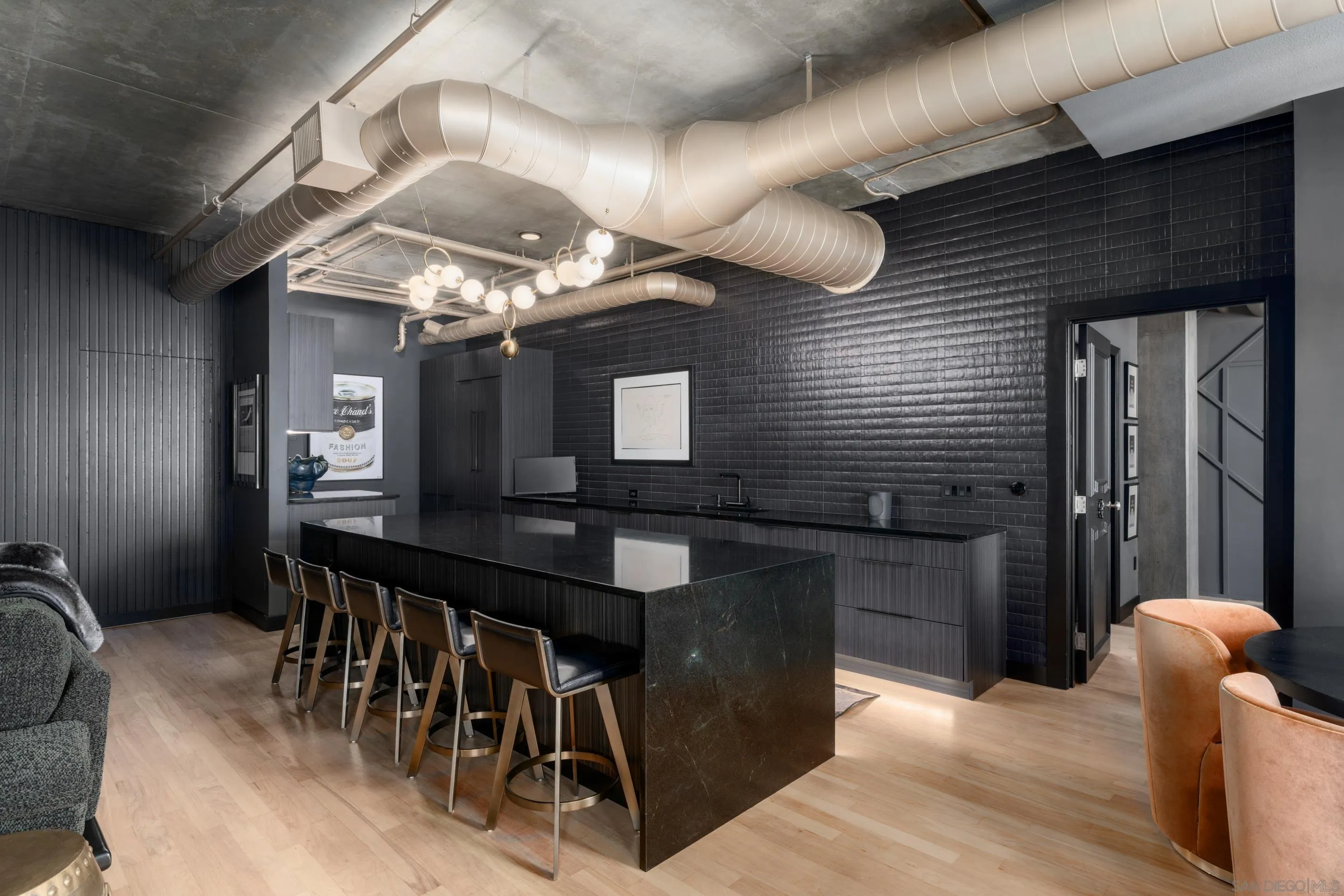https://cdn.realtyfeed.com/cdn/127/250036086/2c53b44a0ef6f0ff92d9b3fe2be5f68e.webp
