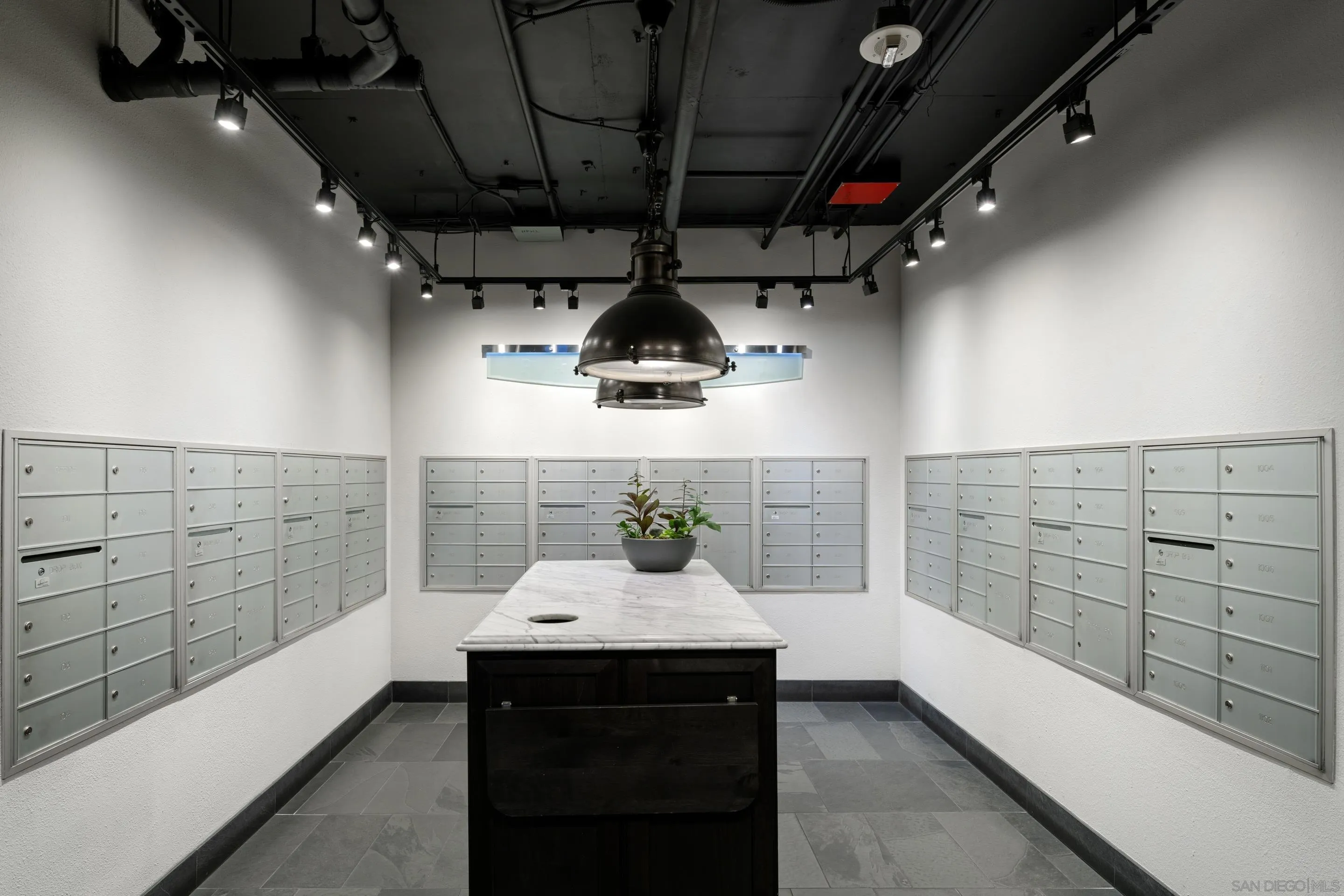 https://cdn.realtyfeed.com/cdn/127/250036086/cb44c0d56d18c49a5c2ca604252d524d.webp