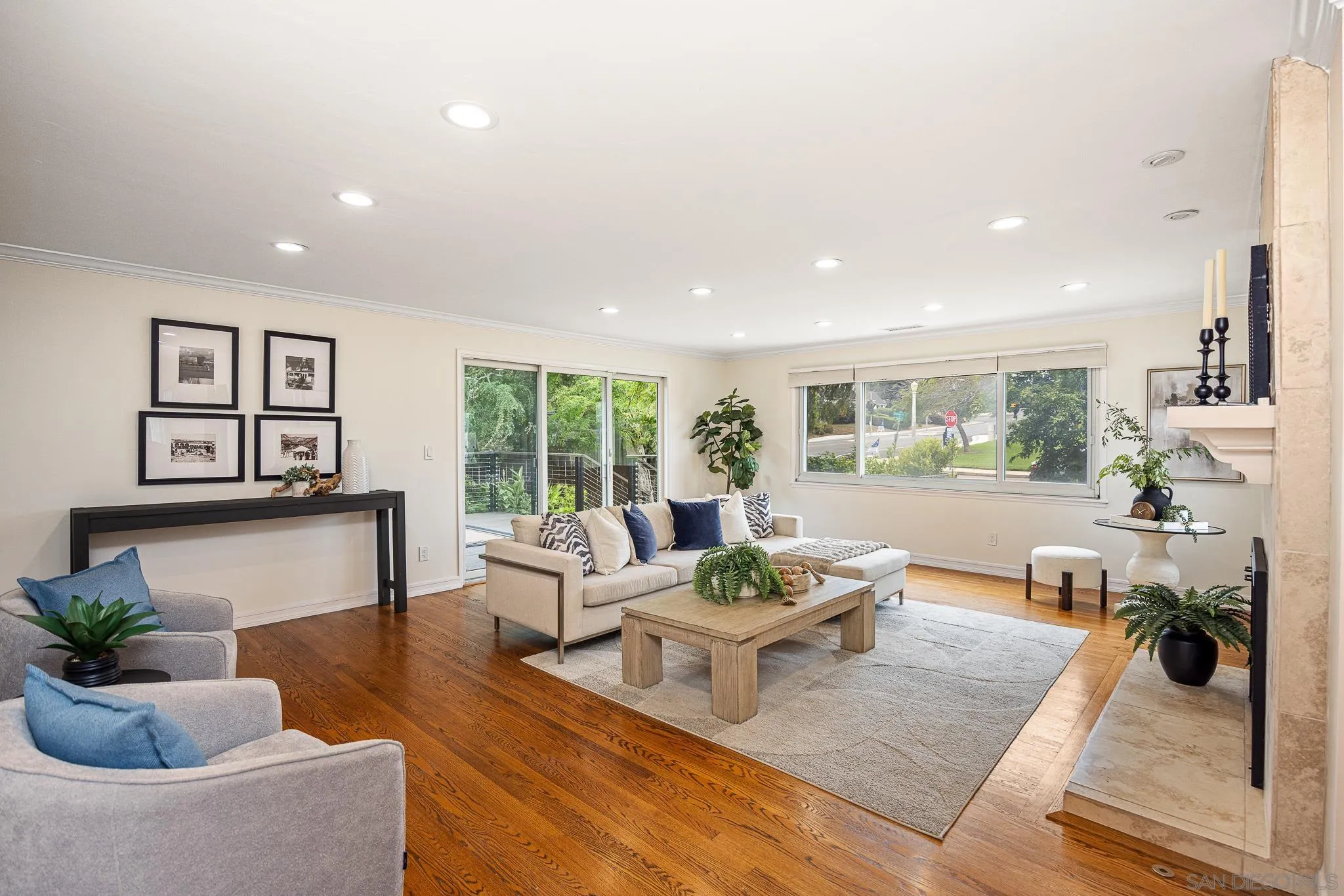 https://cdn.realtyfeed.com/cdn/127/250036092/1efdcc00ad8f4d75dde331627269d6fd.webp