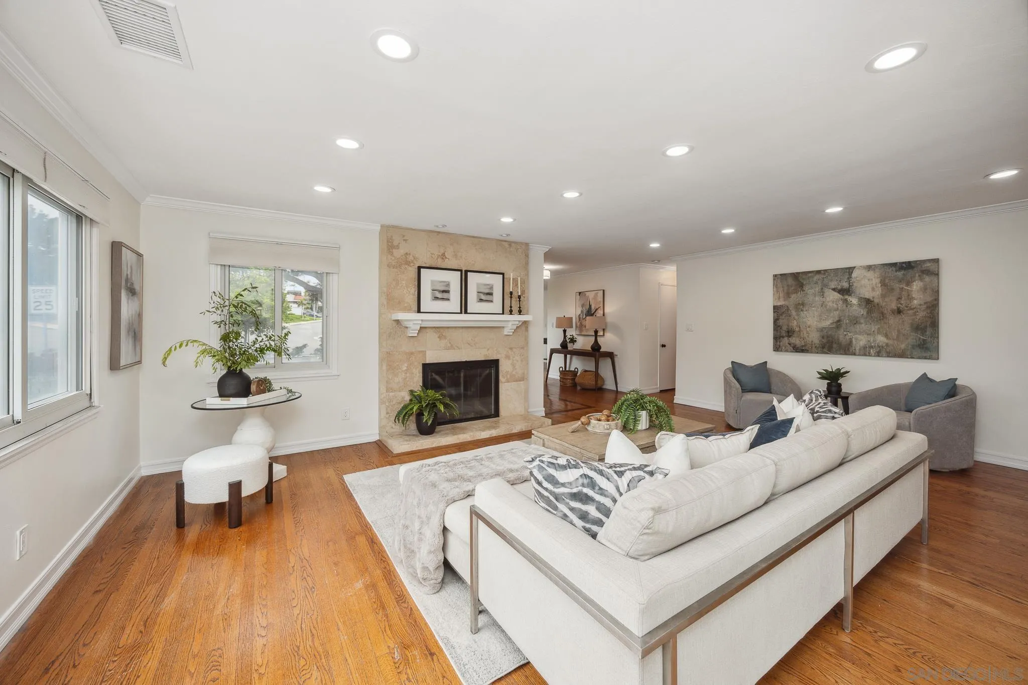 https://cdn.realtyfeed.com/cdn/127/250036092/3a6cf8ab31b35548db33a24c746131bf.webp