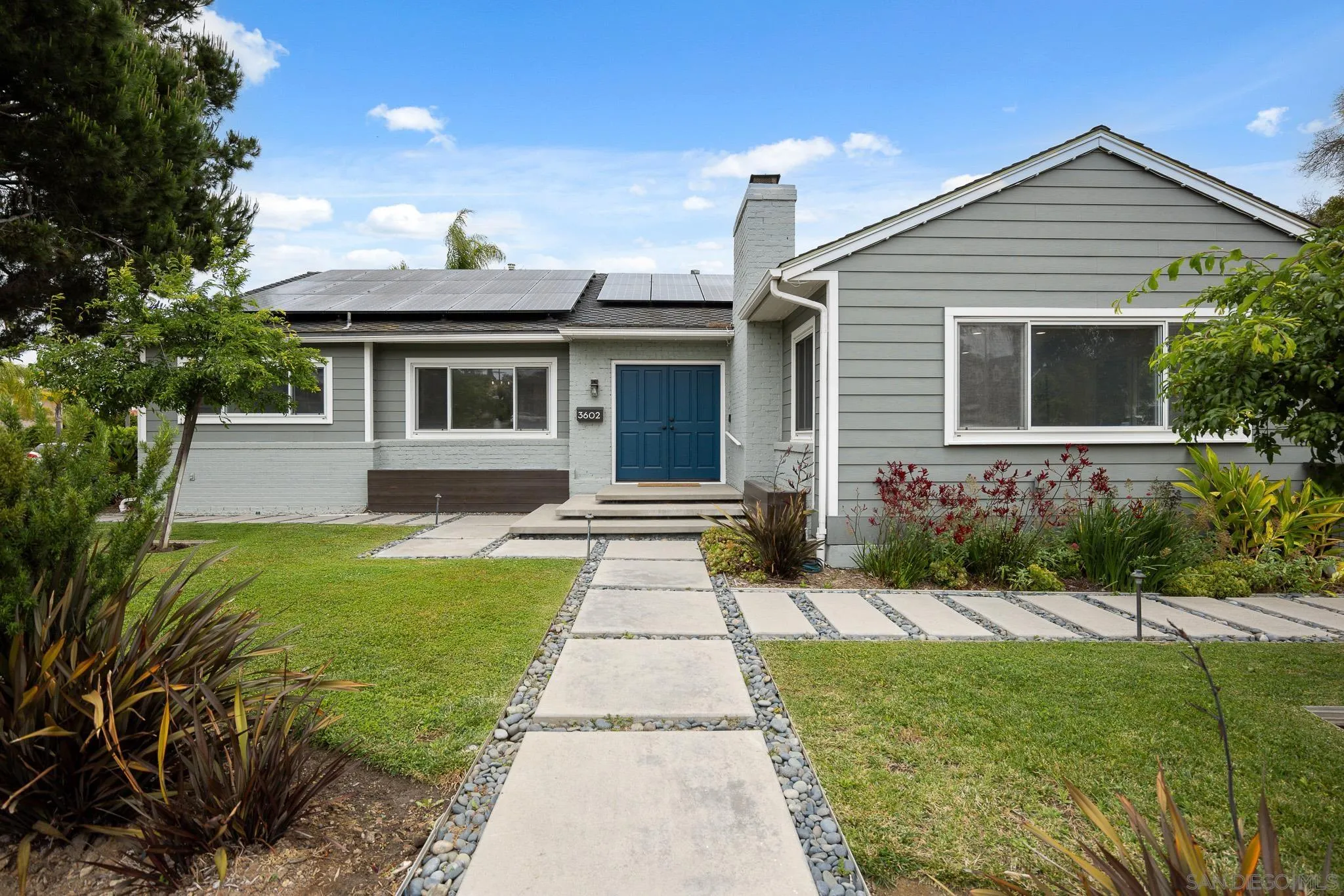 https://cdn.realtyfeed.com/cdn/127/250036092/e1dce5ee3b6263b2b7ae1f29b87c9cb4.webp