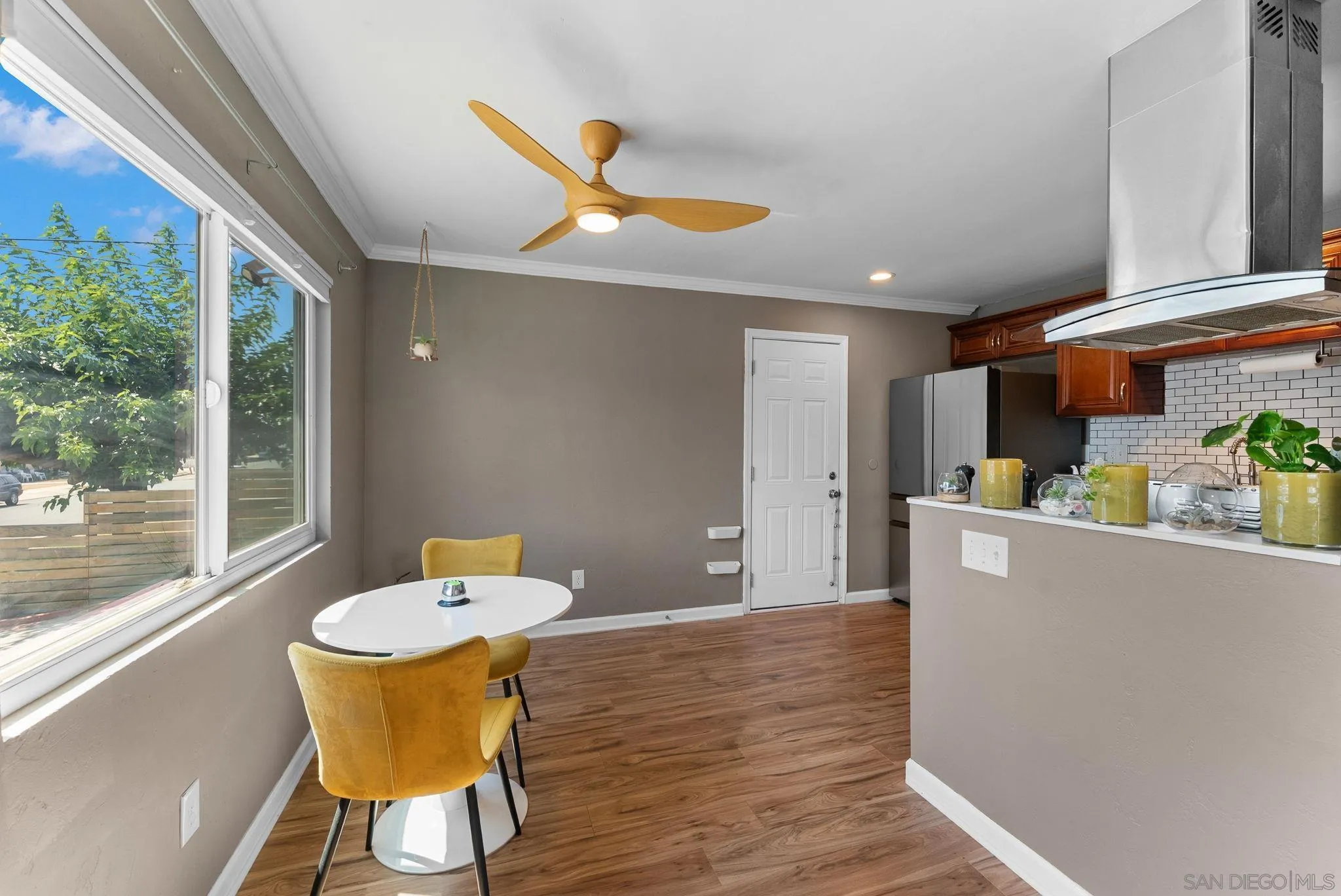 https://cdn.realtyfeed.com/cdn/127/250036093/bba0035717ab7d1380f5641135c0e2a8.webp