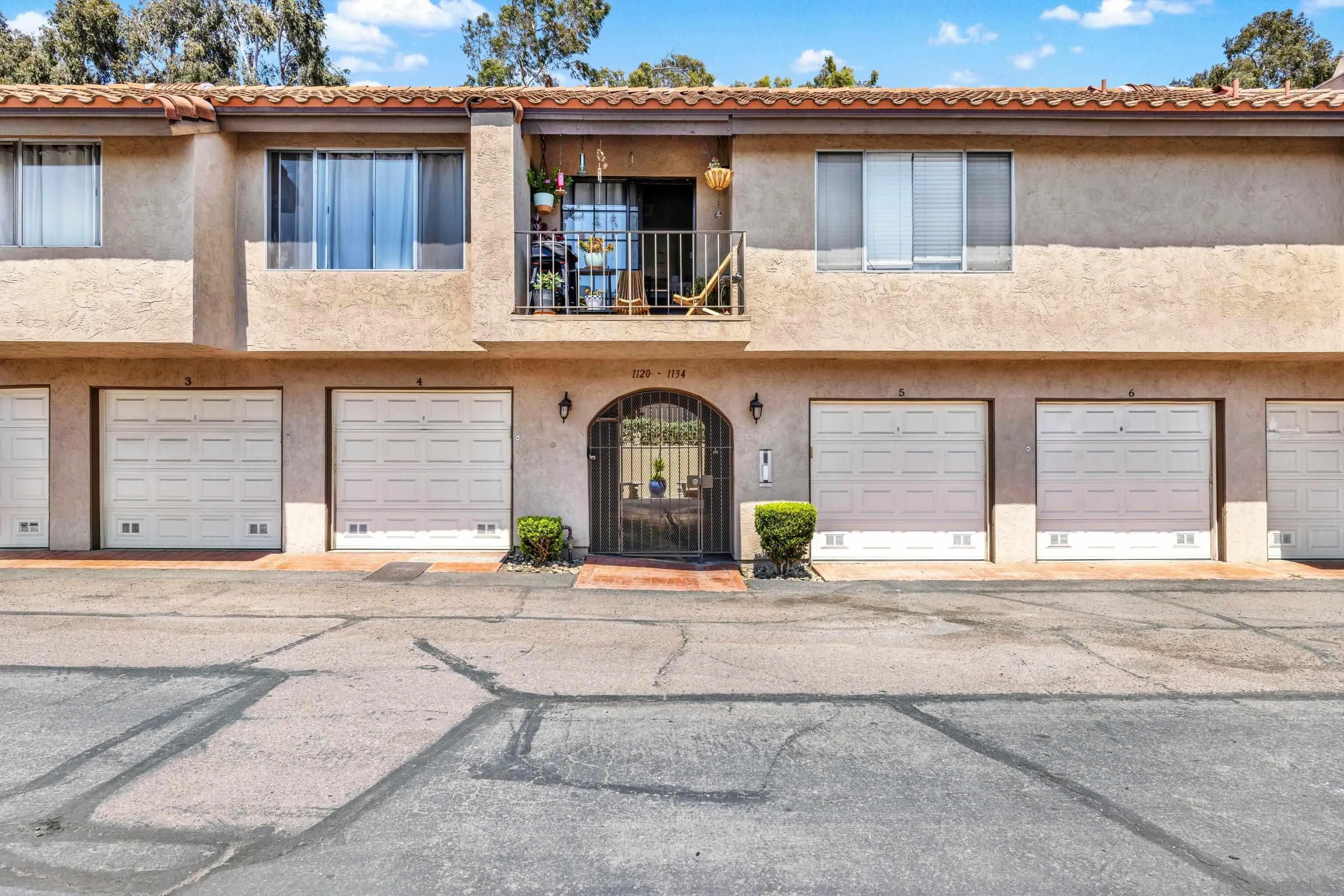 Photo #3: 250036096 Listing 