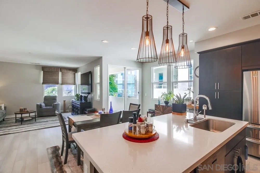 Photo #8: 250036101 Listing: Photo #8