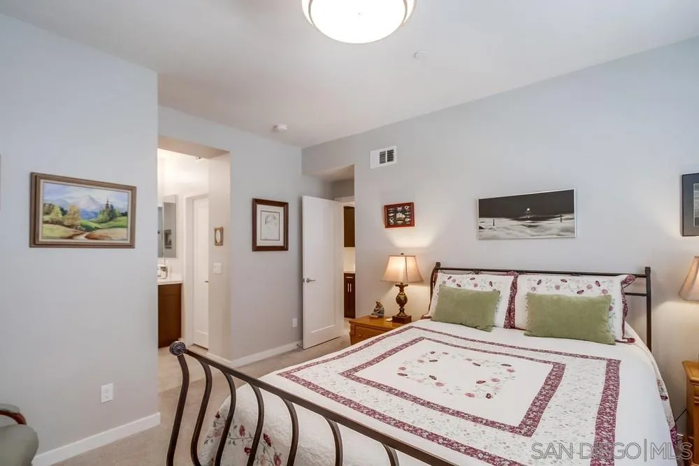 Photo #30: 250036101 Listing: Photo #30