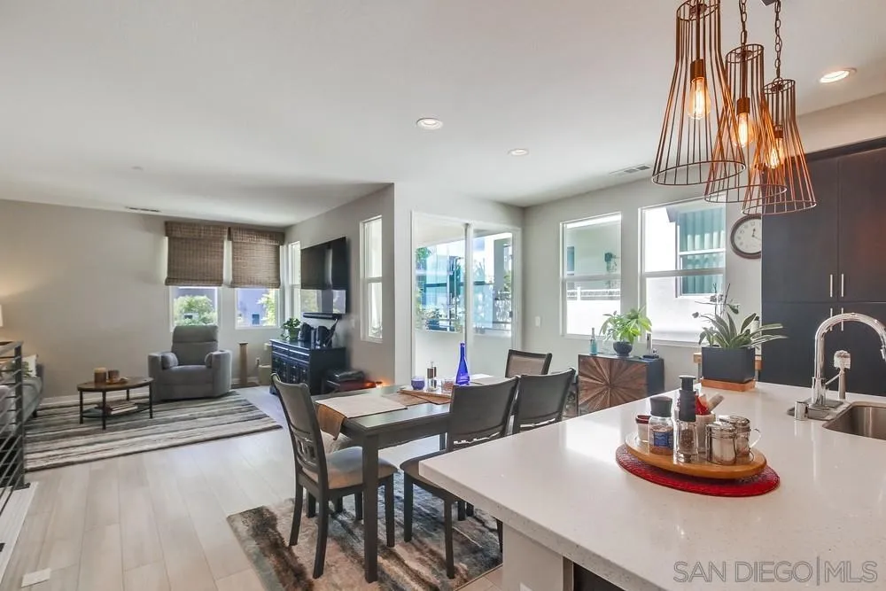 Photo #7: 250036101 Listing: Photo #7