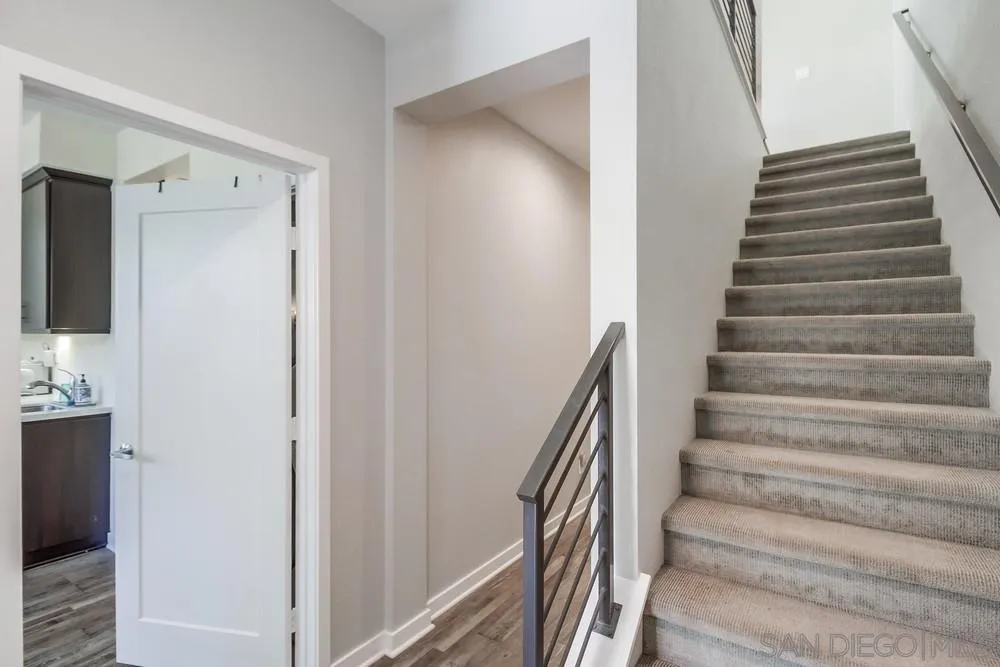 Photo #6: 250036101 Listing 