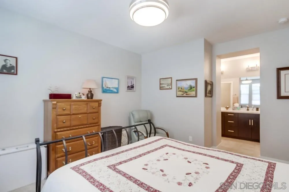 Photo #31: 250036101 Listing: Photo #31