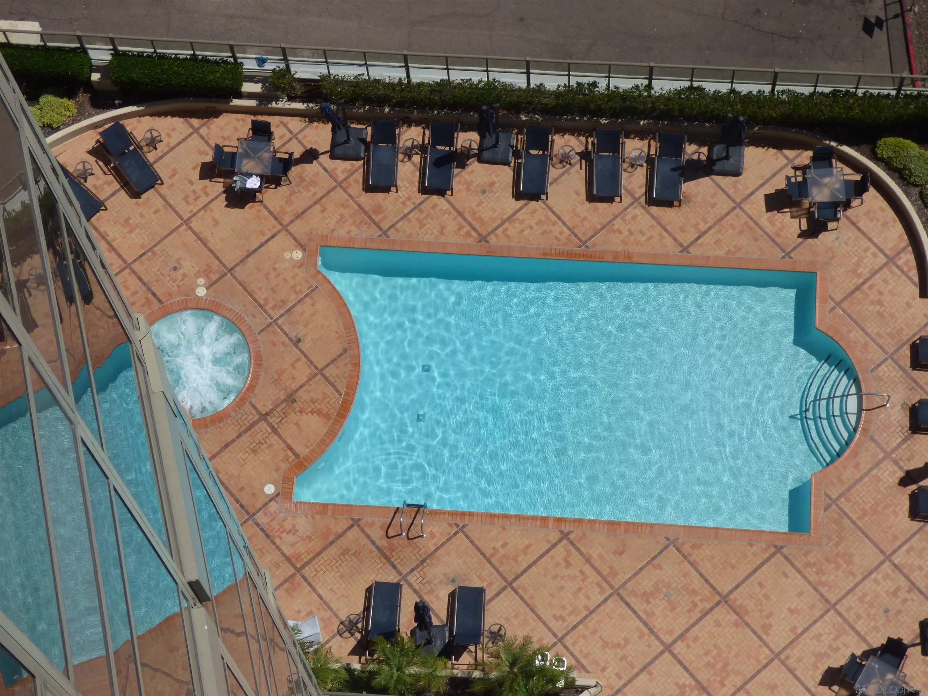 Photo #5: 250036106 Listing 