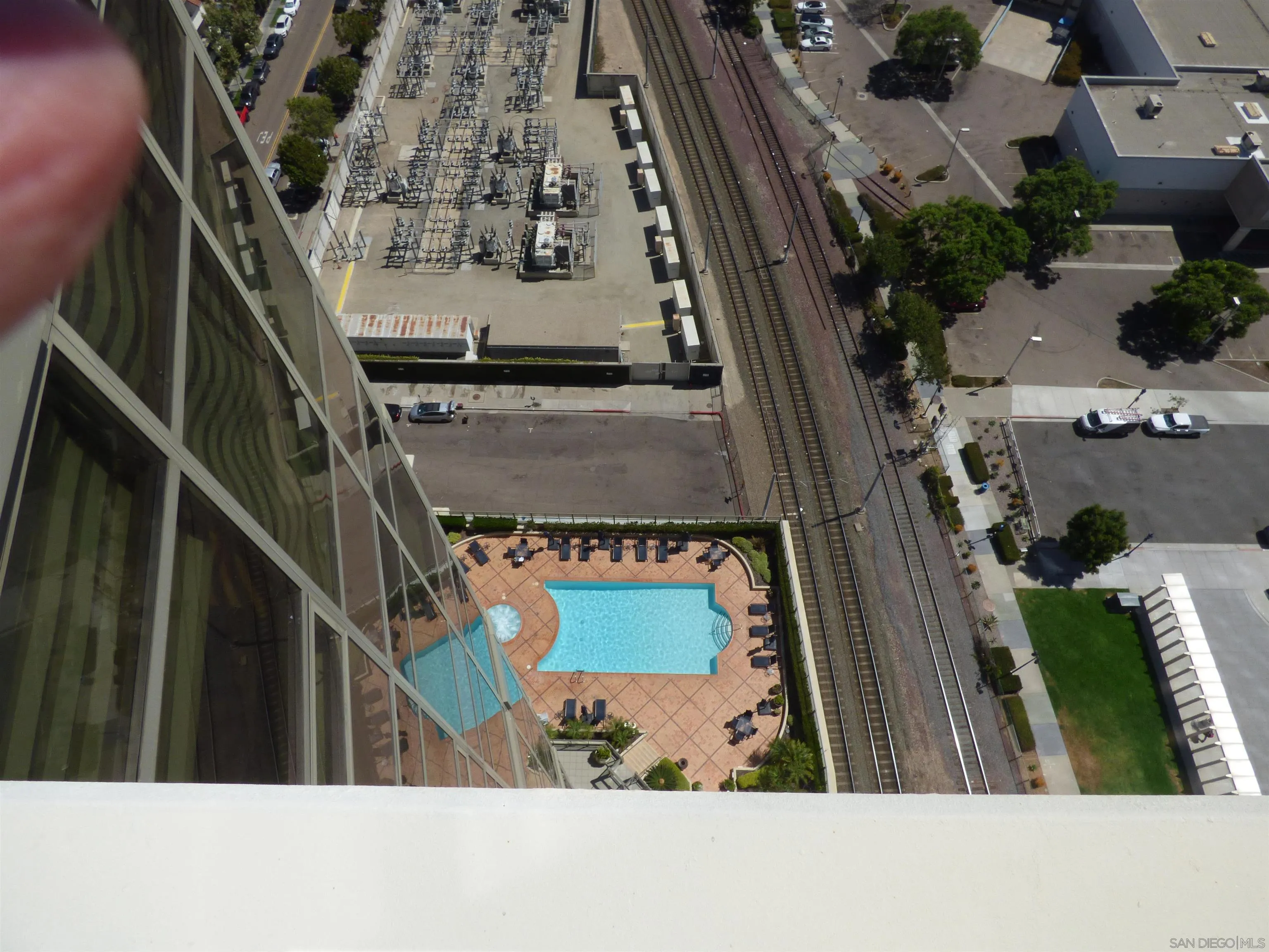 Photo #4: 250036106 Listing 