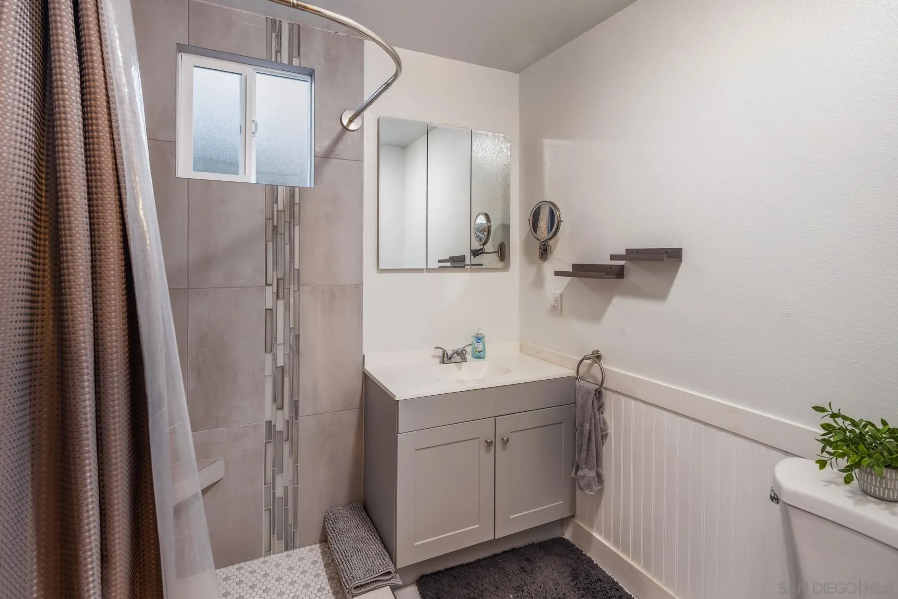 https://cdn.realtyfeed.com/cdn/127/250036108/07d283499ec9d7232b0d7a76d45a4983.webp