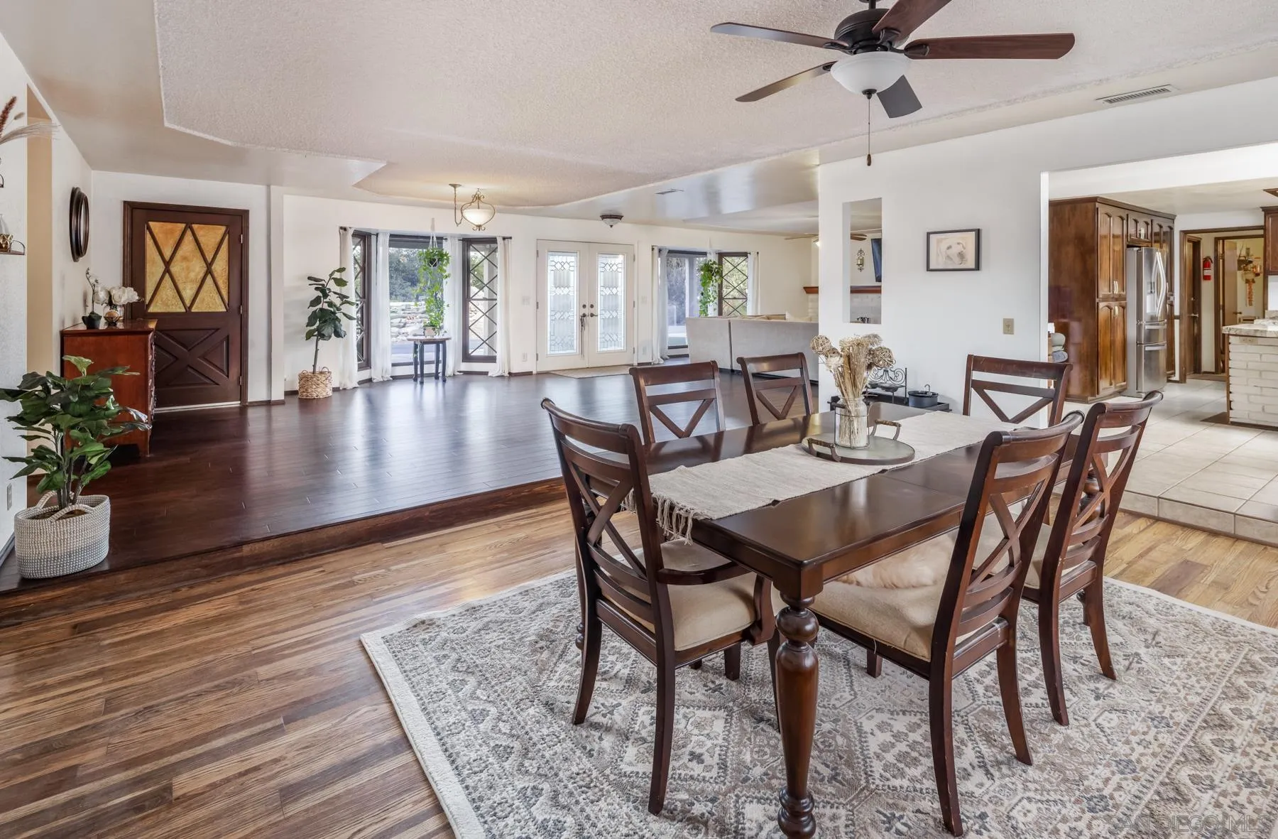 https://cdn.realtyfeed.com/cdn/127/250036108/0db83bb7f384d6f4752762fcc1c0c07e.webp