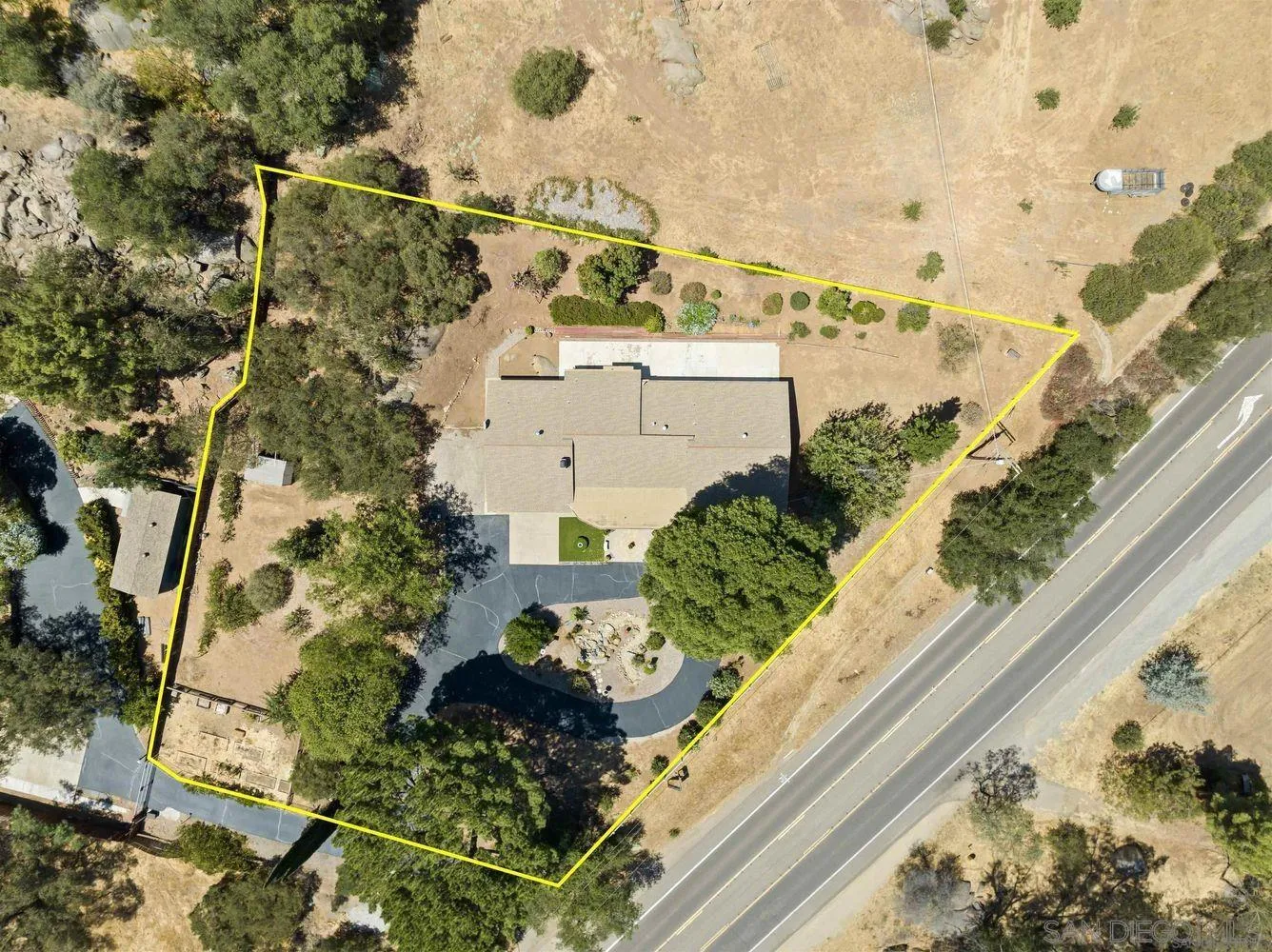 https://cdn.realtyfeed.com/cdn/127/250036108/42f67a28ac73cbd1373874701cb42c55.webp
