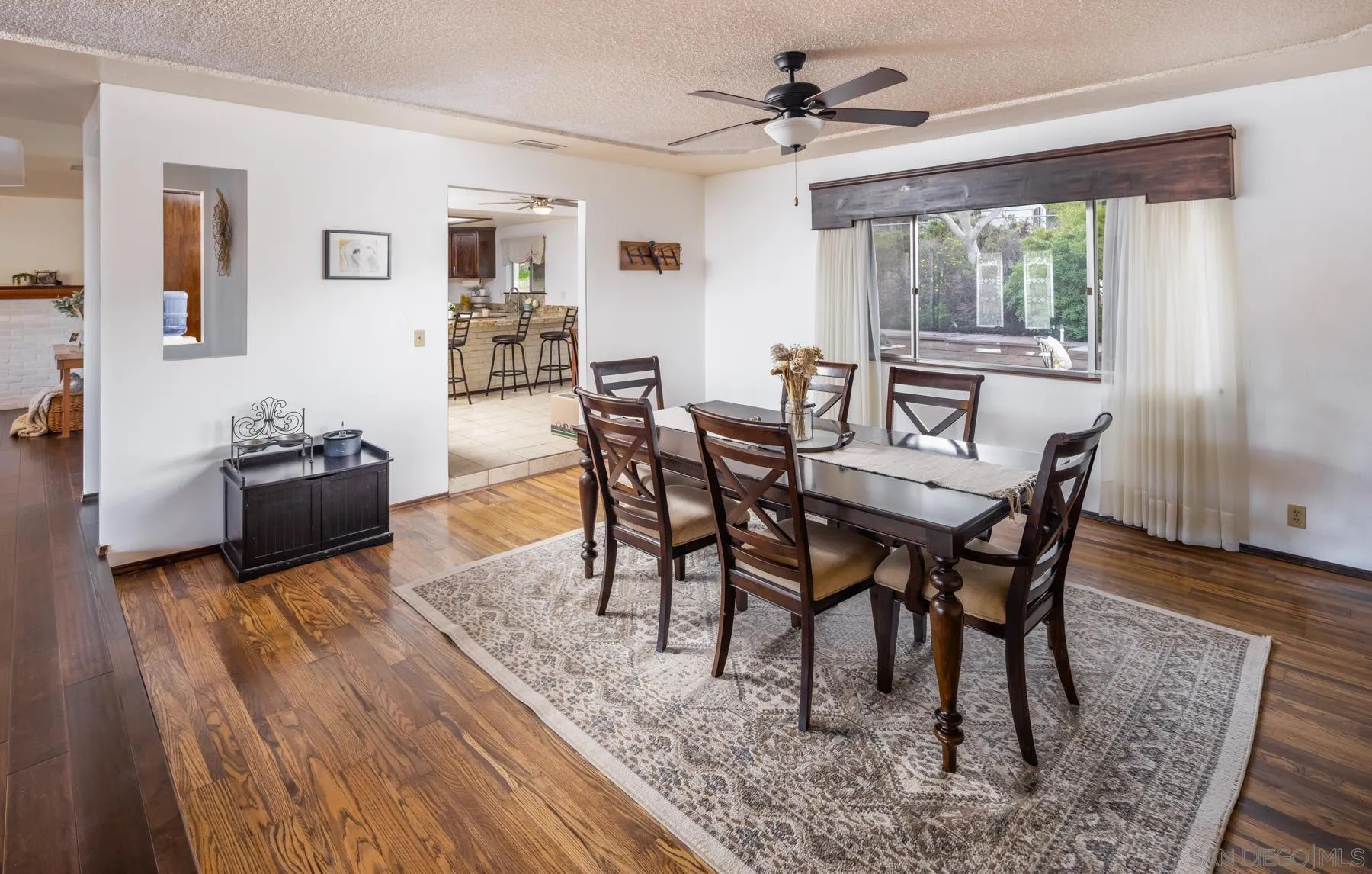 https://cdn.realtyfeed.com/cdn/127/250036108/5ddac9bed5ccd8fcf29b4f2175277a7c.webp