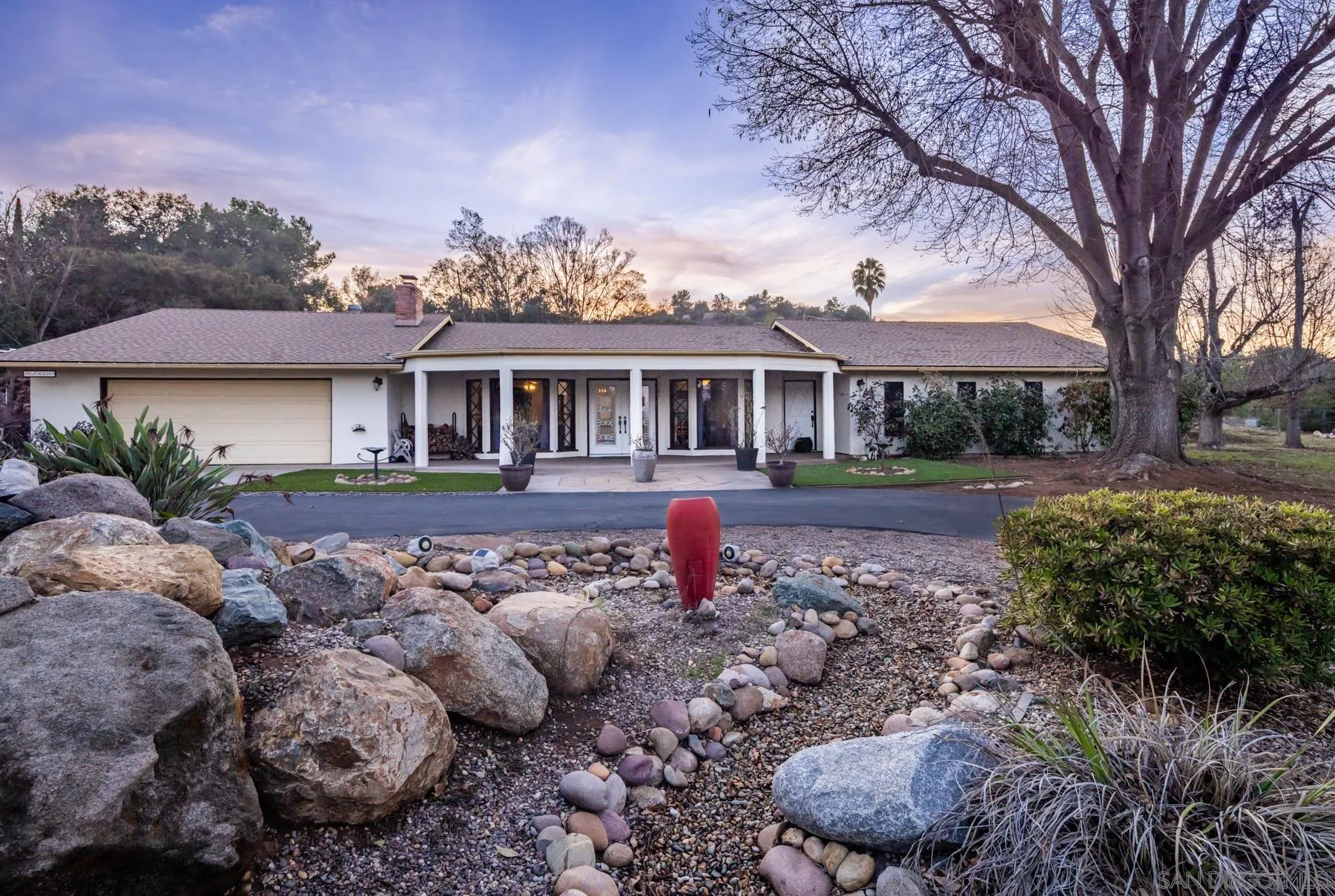 https://cdn.realtyfeed.com/cdn/127/250036108/947e11cb4325cf4df96ab8ad2a49f16a.webp
