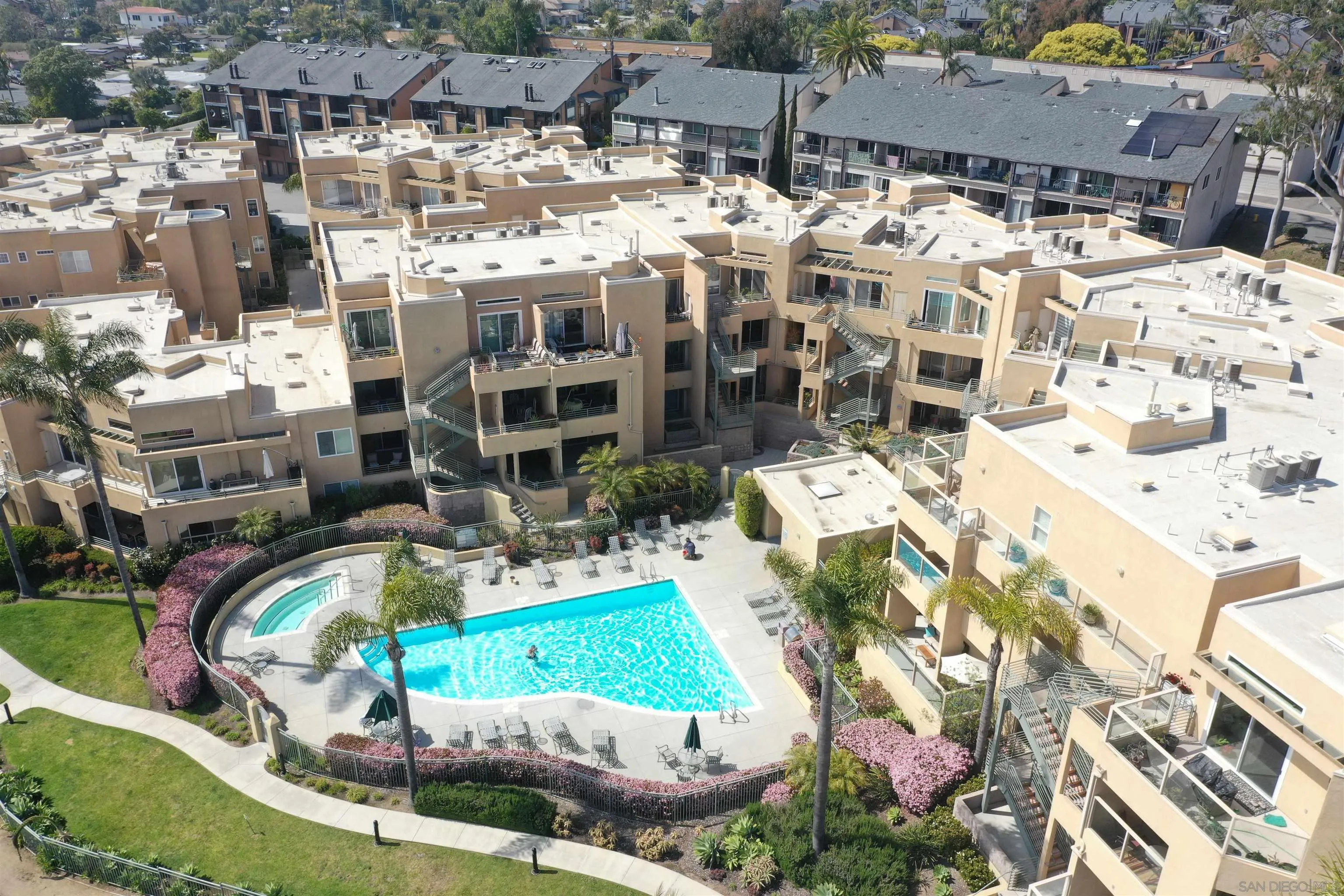 https://cdn.realtyfeed.com/cdn/127/250036110/a599ff4124a89a3ac72002e011a49a94.webp