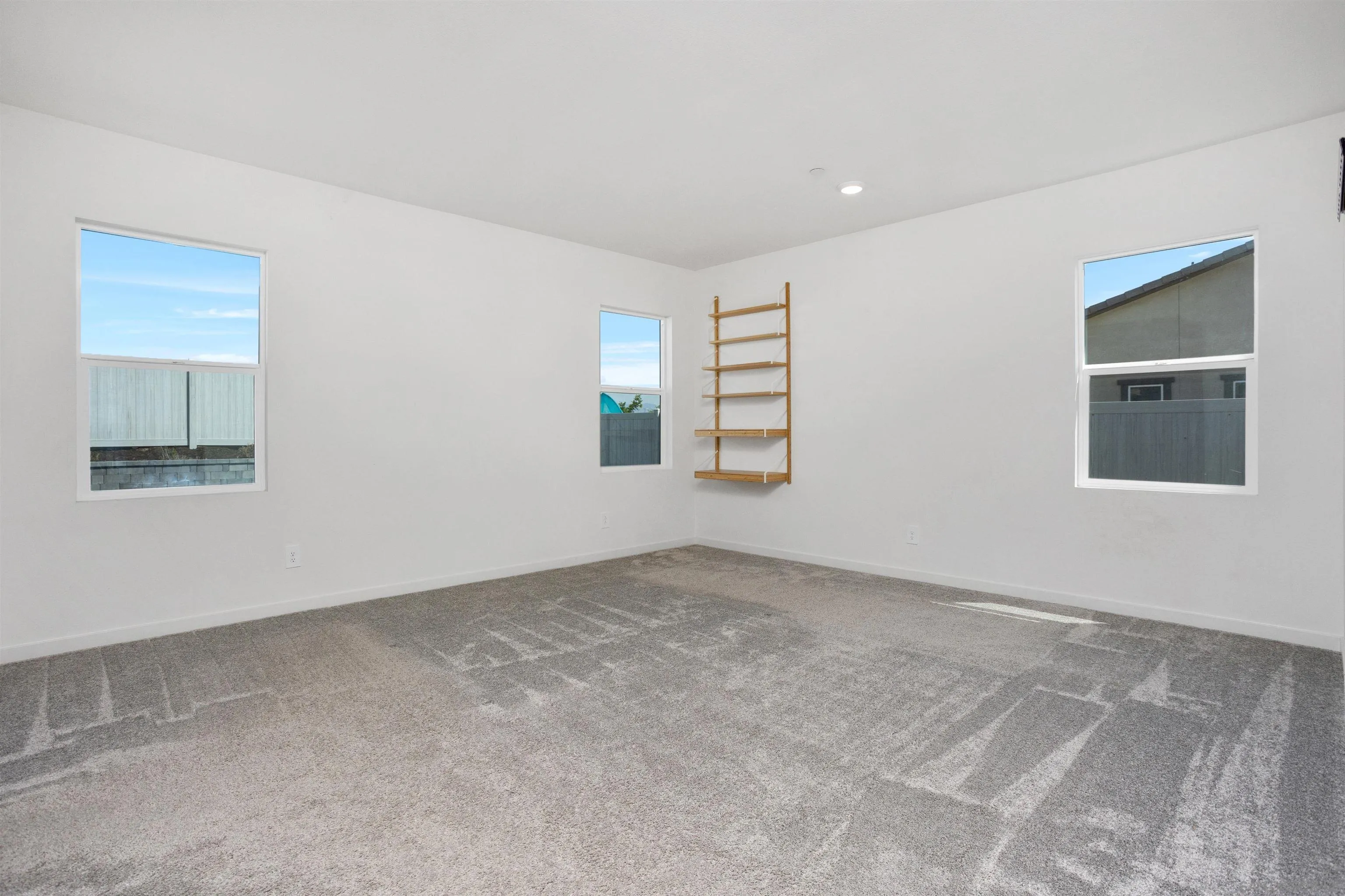 https://cdn.realtyfeed.com/cdn/127/250036111/73b18caf5895d1b8f71184d46b9d1270.webp