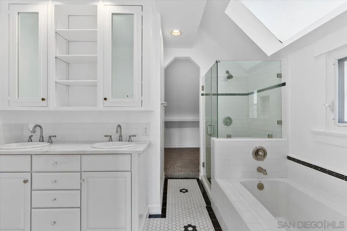 https://cdn.realtyfeed.com/cdn/127/250036112/02ee43a9f5a182c33ea1aa64bec3d843.webp