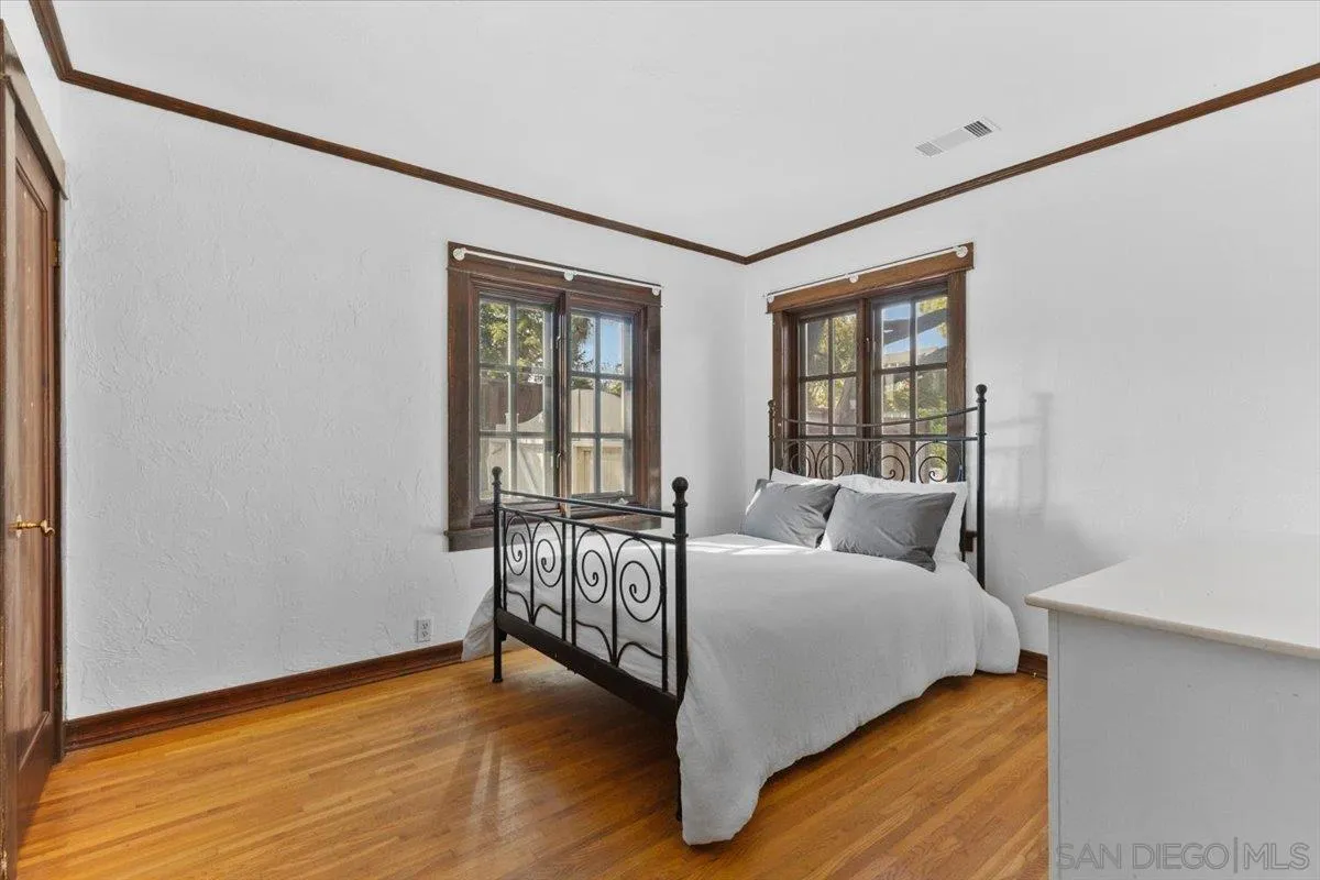 https://cdn.realtyfeed.com/cdn/127/250036112/055909a4b4e484809f470e8e28d1103f.webp