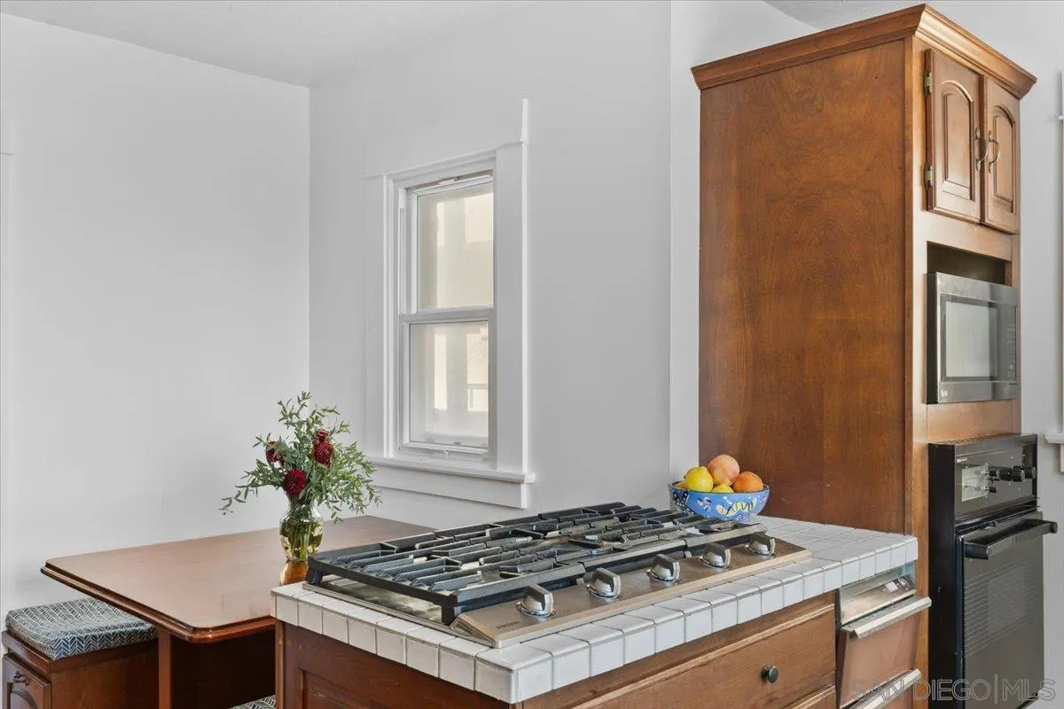 https://cdn.realtyfeed.com/cdn/127/250036112/21bbc58bf5a37204822739998bb5948f.webp