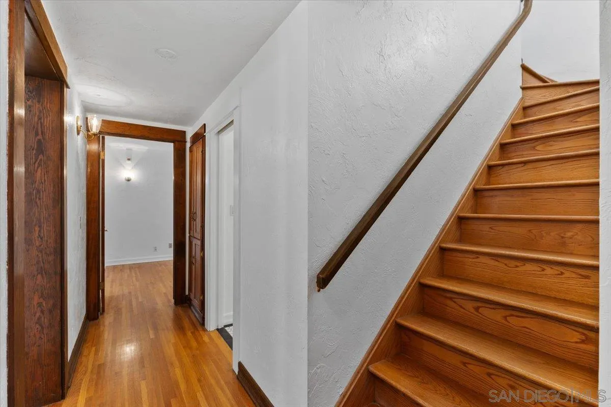 https://cdn.realtyfeed.com/cdn/127/250036112/e07d6f1e3f30cce5284ca23856d5f689.webp