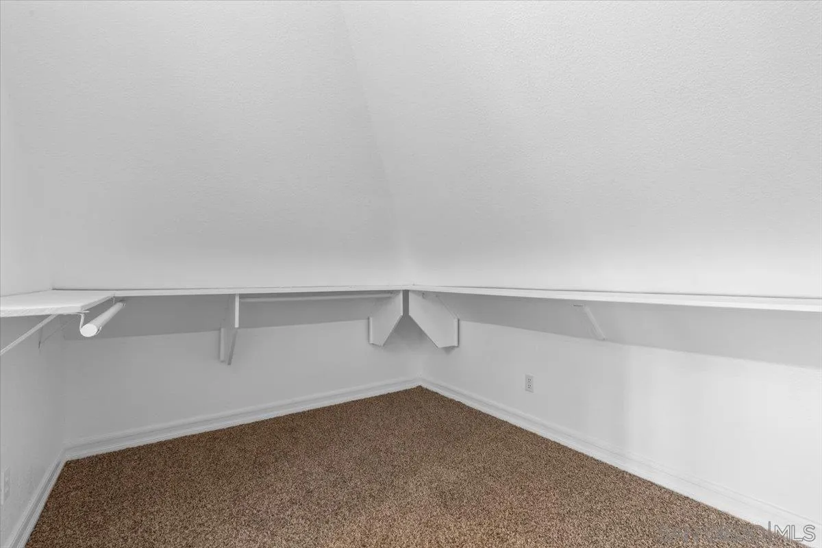 https://cdn.realtyfeed.com/cdn/127/250036112/f92c510ef8d13d0c4742829e299fe7a6.webp
