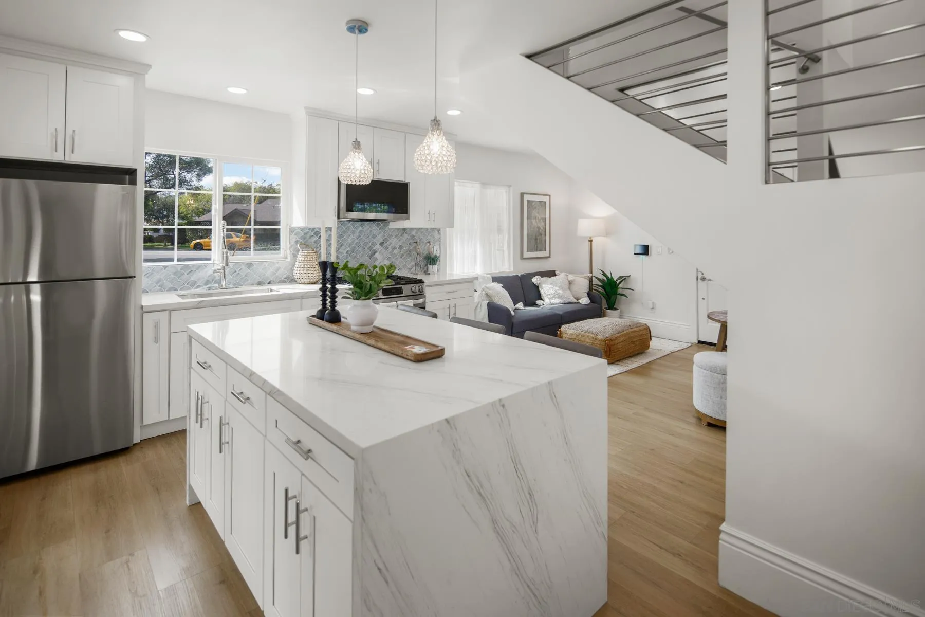 https://cdn.realtyfeed.com/cdn/127/250036115/878d9526f12e5ef2ca2daf9d65f7a4c5.webp