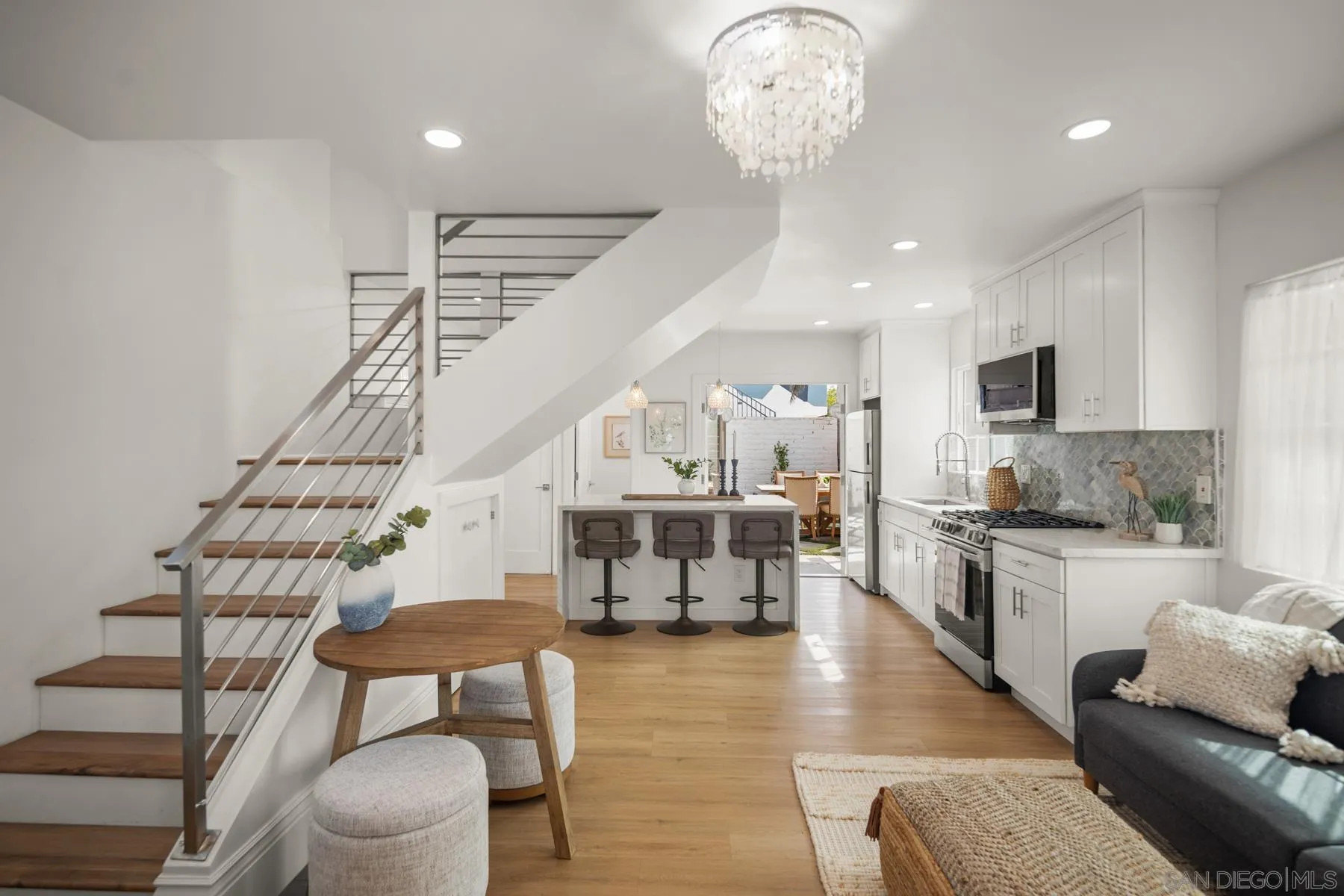 https://cdn.realtyfeed.com/cdn/127/250036115/c734607b891922a21118a45719acad15.webp