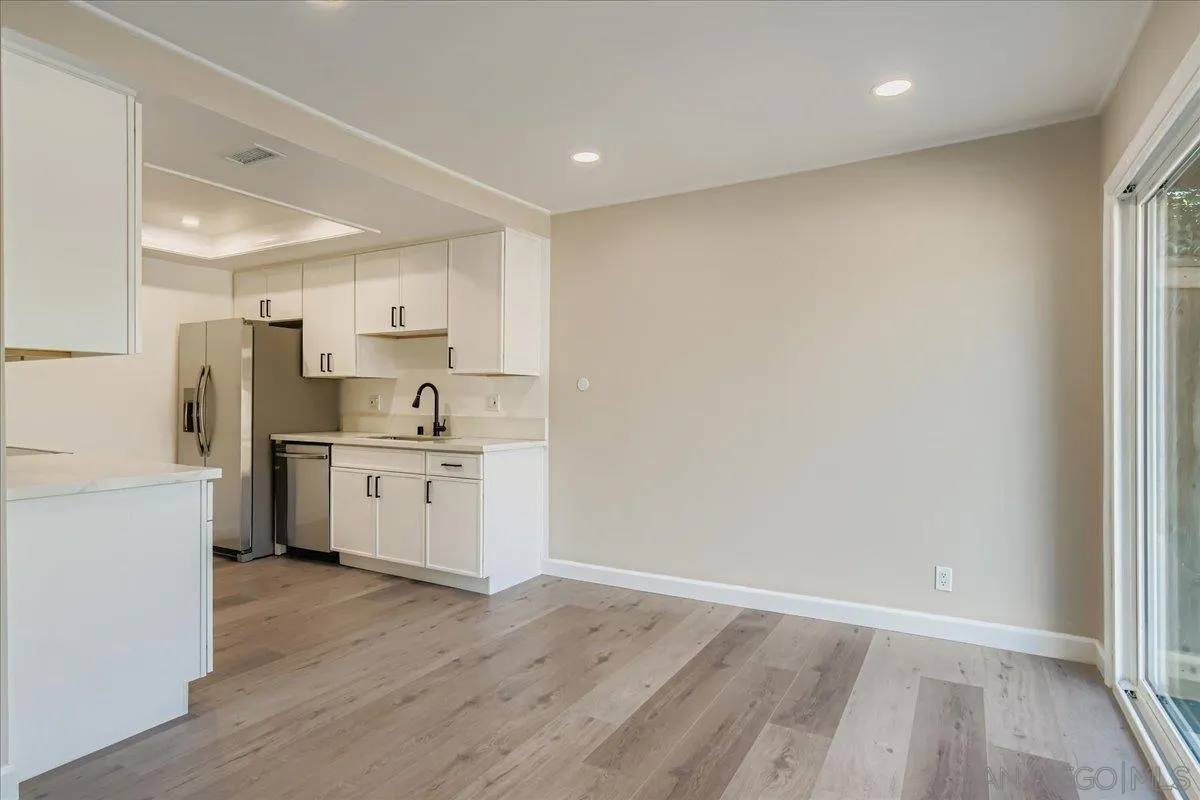 Photo #7: 250036116 Listing: Photo #7