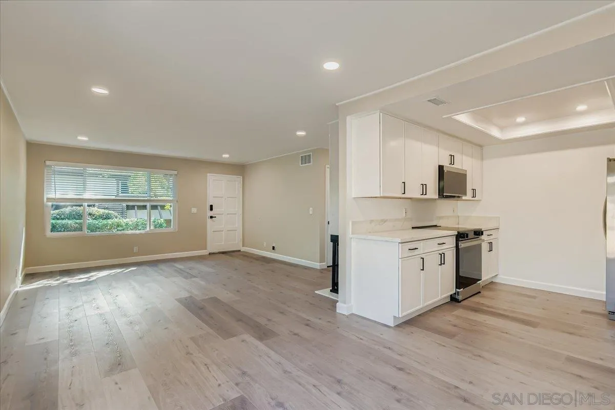 Photo #6: 250036116 Listing 