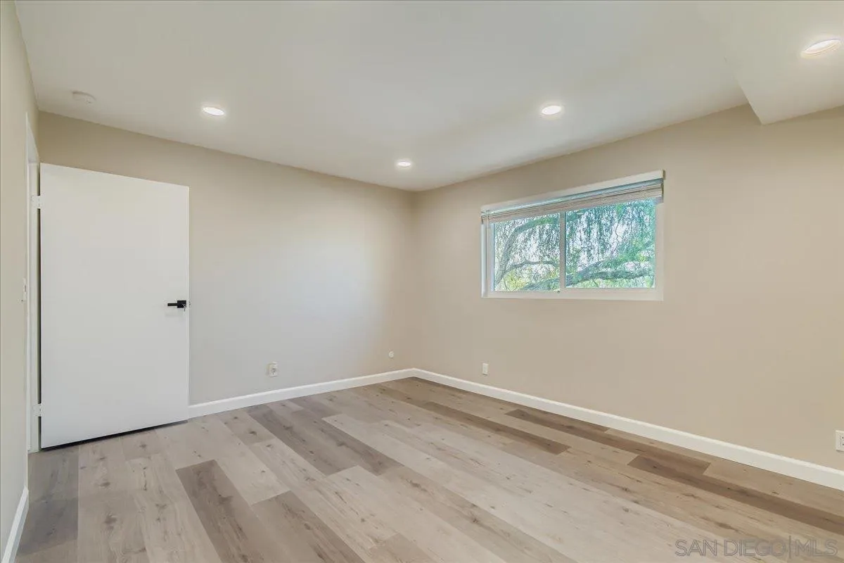 Photo #18: 250036116 Listing: Photo #18