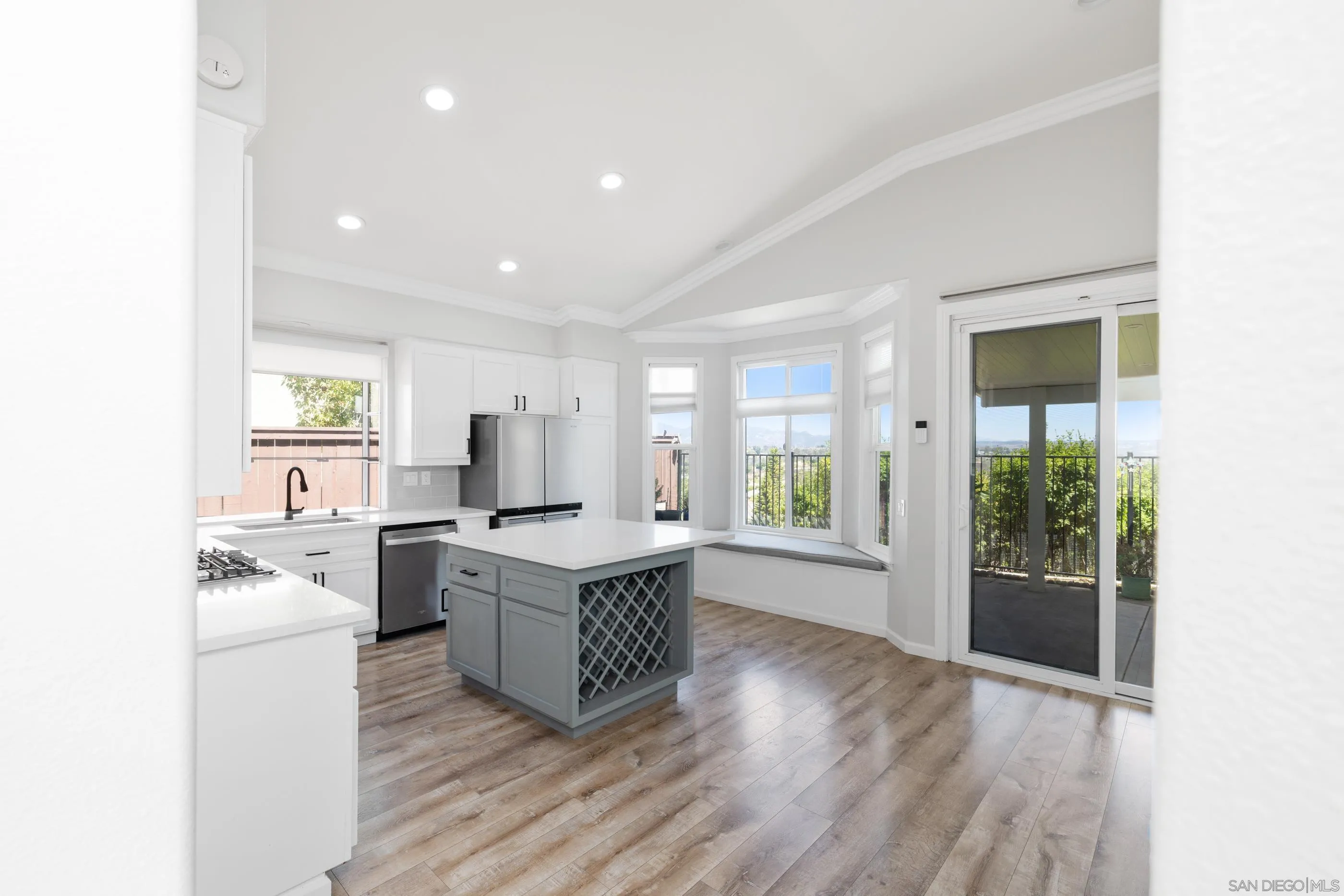 https://cdn.realtyfeed.com/cdn/127/250036118/4693ccb5e7d64b5d90185d3a6dcc9369.webp