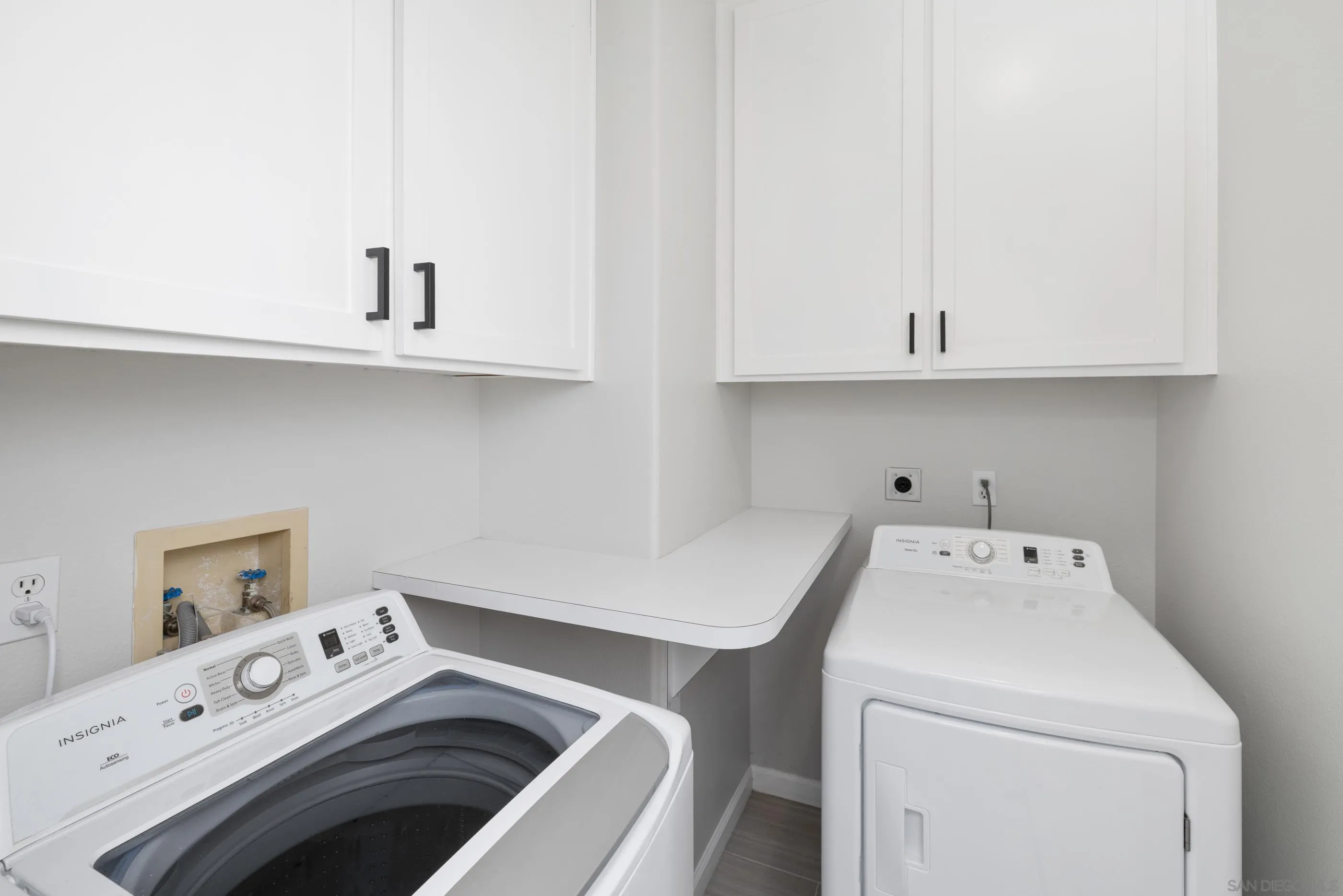https://cdn.realtyfeed.com/cdn/127/250036118/7cdc2c593312eb471de454c664249398.webp