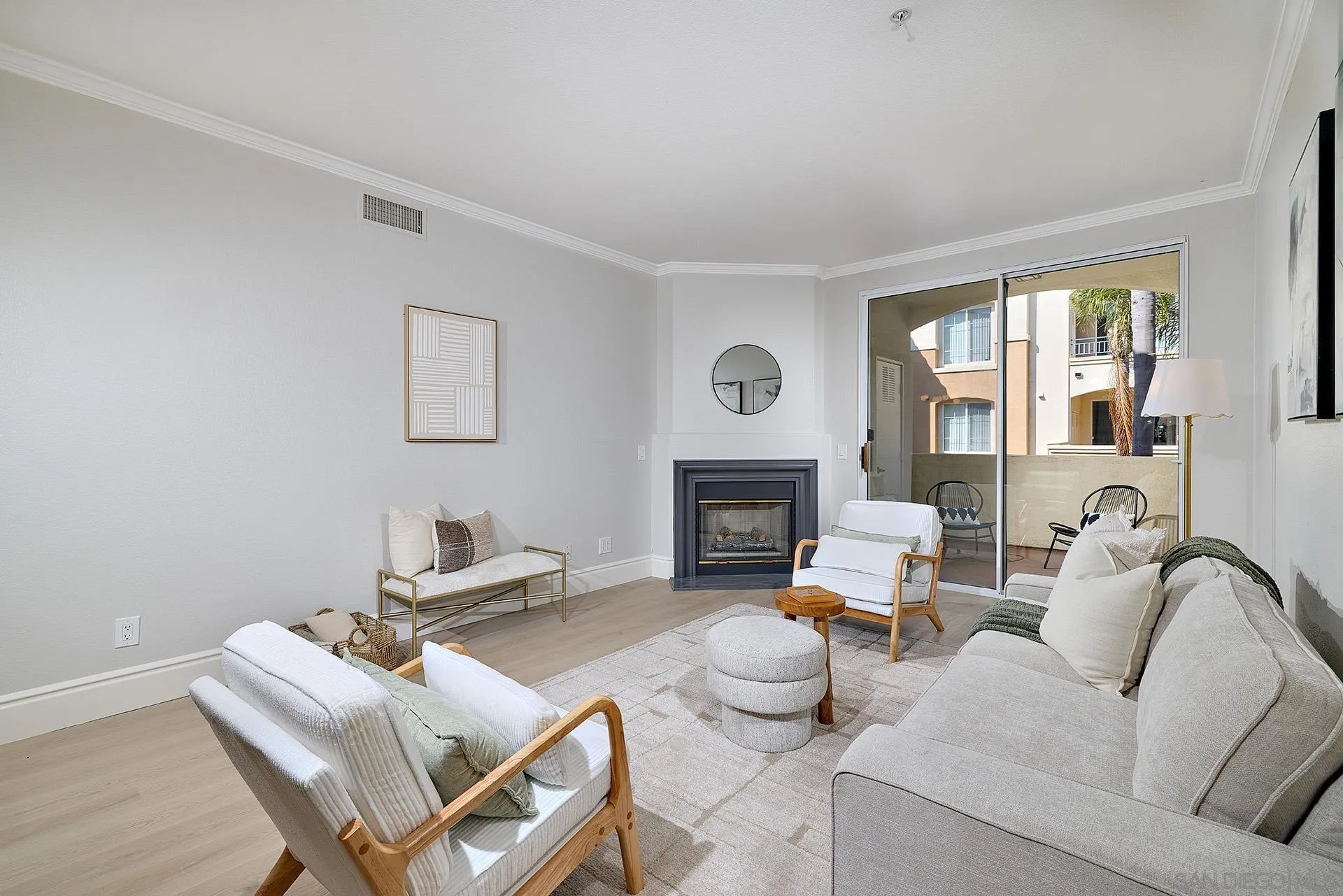 Photo #4: 250036125 Listing 