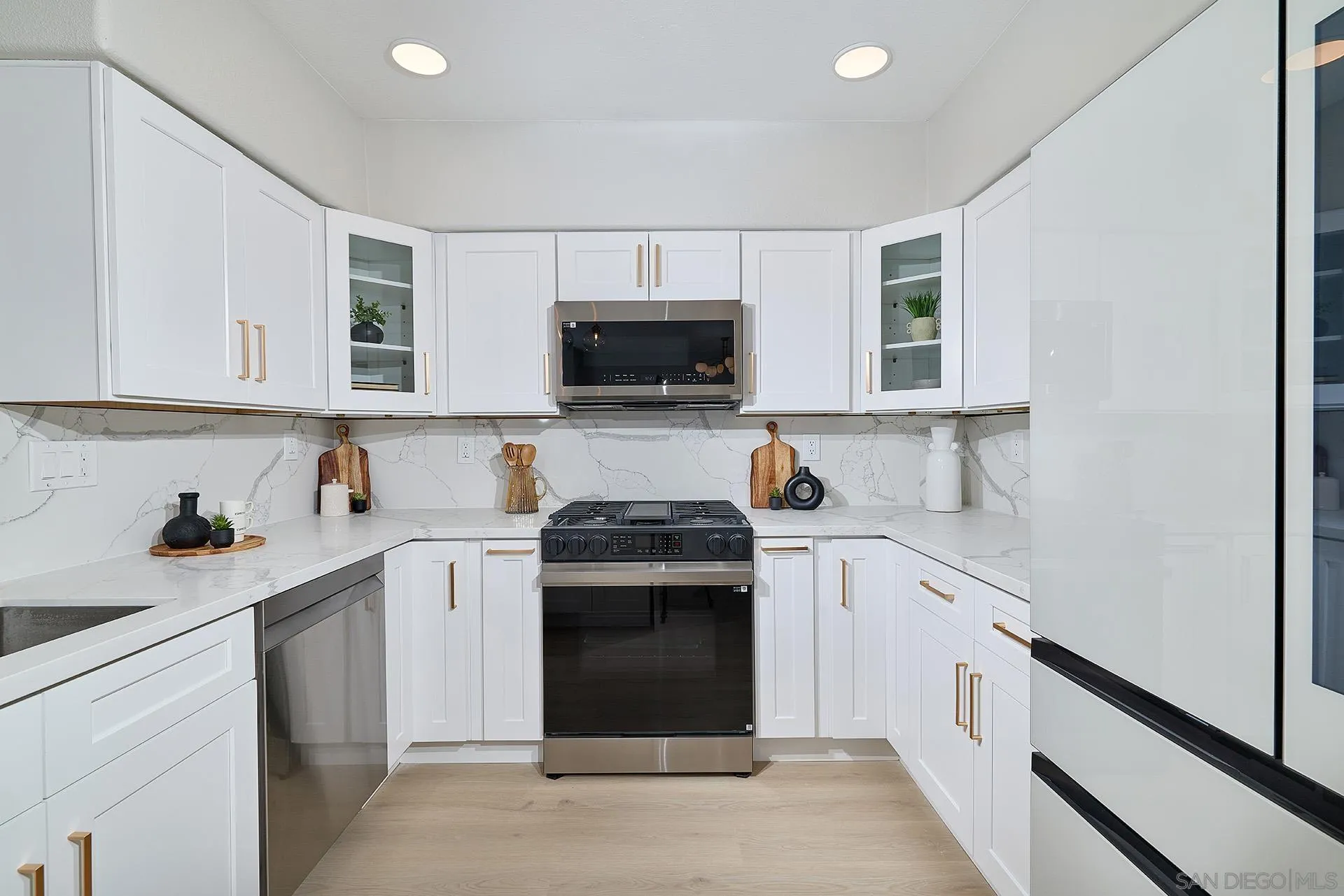 Photo #8: 250036125 Listing: Photo #8