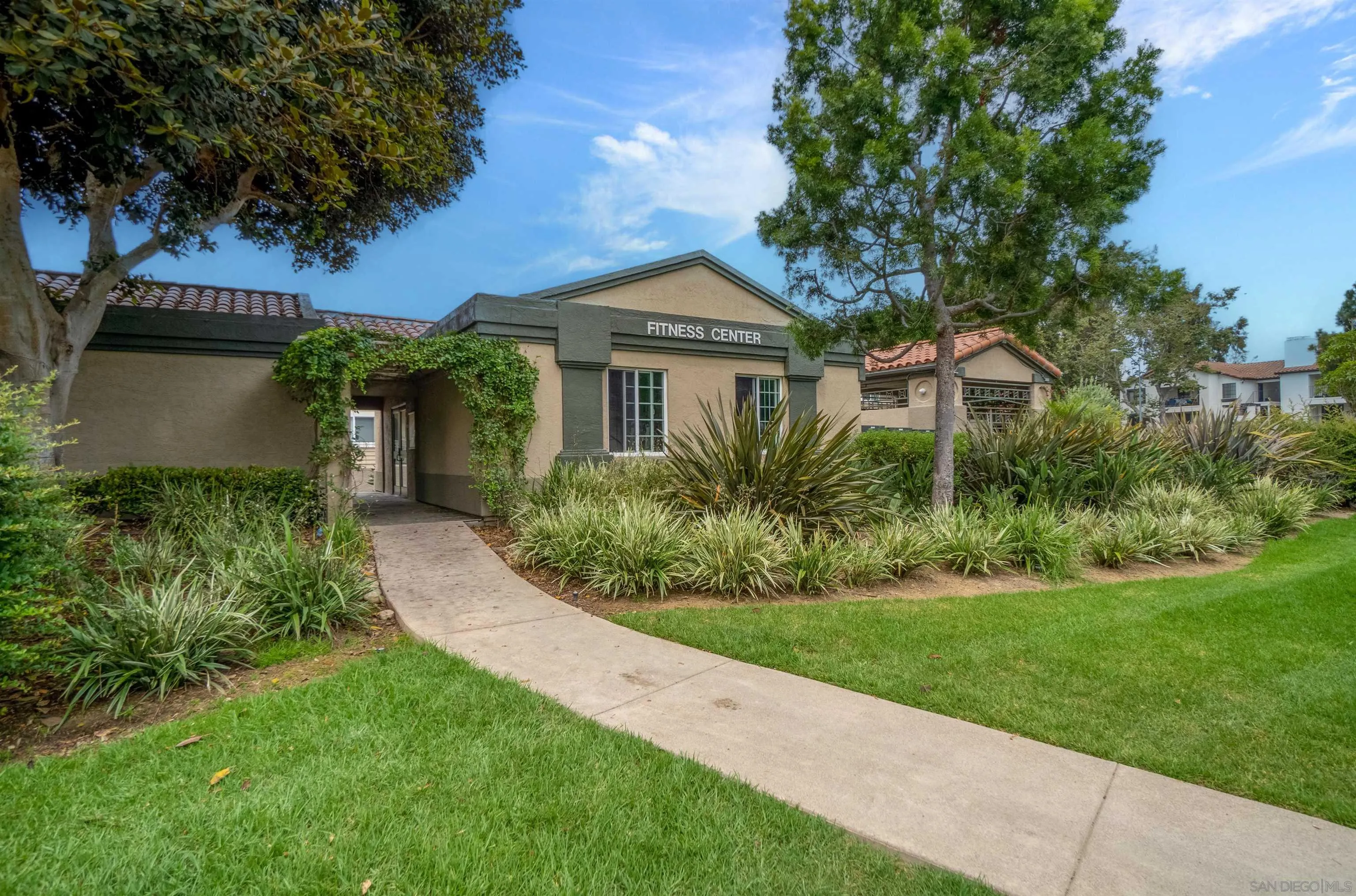 https://cdn.realtyfeed.com/cdn/127/250036129/a7d611a65df57f4924923d6a26003614.webp
