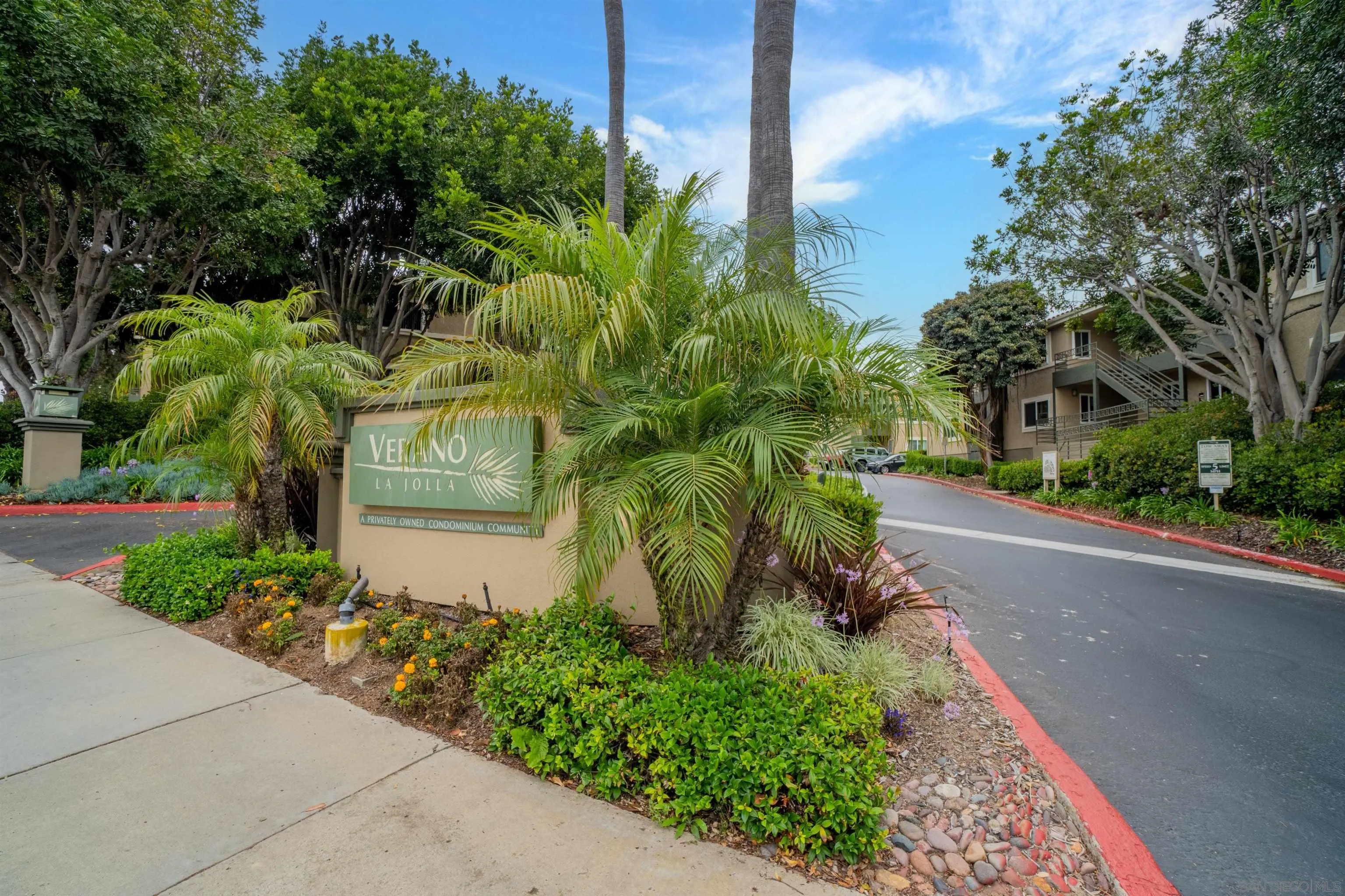 https://cdn.realtyfeed.com/cdn/127/250036129/ef666cc0b29ffa7cb9dd2ac237f44d4e.webp