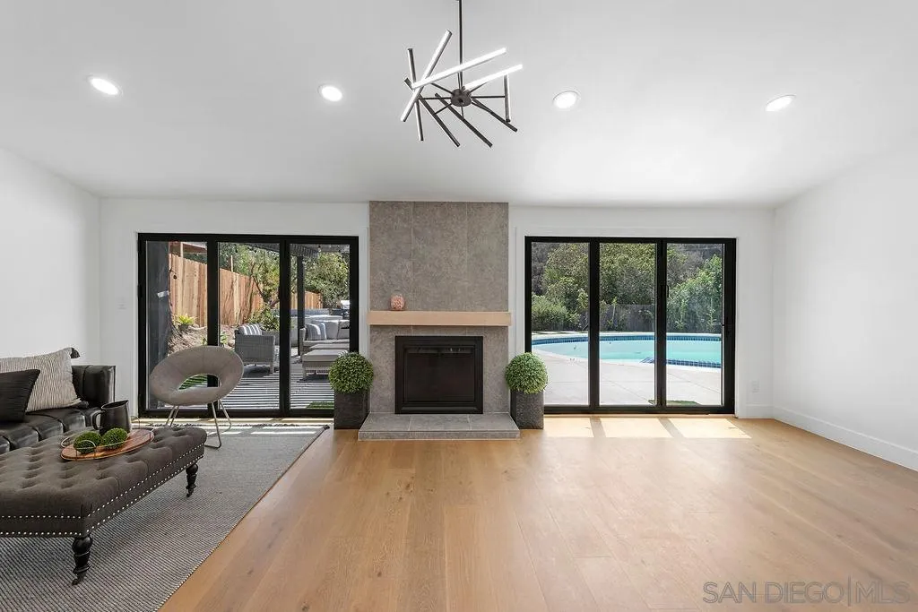 https://cdn.realtyfeed.com/cdn/127/250036137/14fc8d440af2325ec1c38099656f7c45.webp