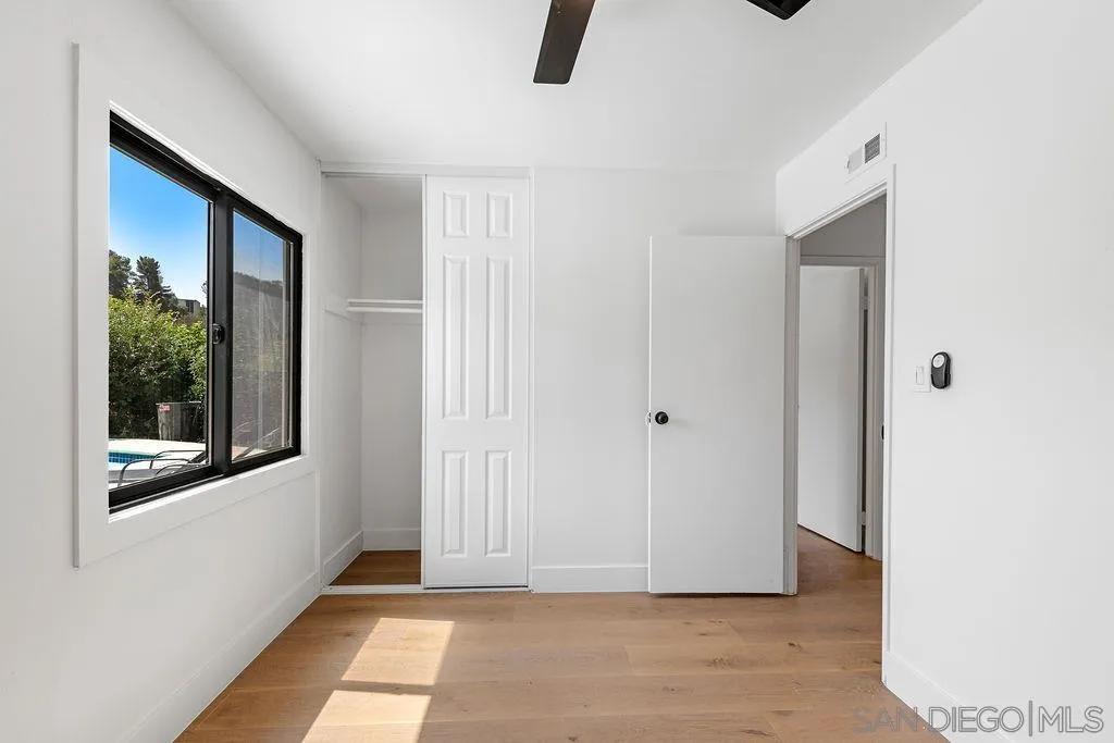 https://cdn.realtyfeed.com/cdn/127/250036137/2d8dda08de1944abfaea0f3f3e00e782.webp
