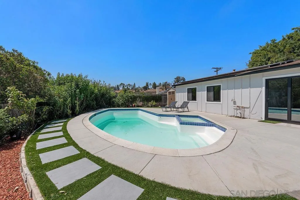 https://cdn.realtyfeed.com/cdn/127/250036137/5069bc9991eecd0965fbd3e55ffcca7f.webp