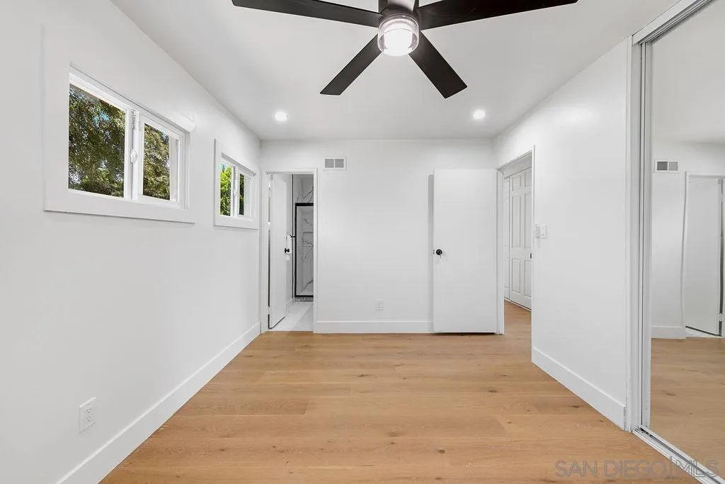 https://cdn.realtyfeed.com/cdn/127/250036137/524cd7722ae04e88f0153dd67862ec52.webp