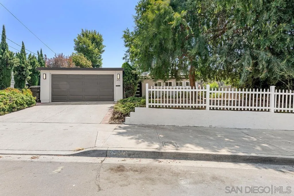 https://cdn.realtyfeed.com/cdn/127/250036137/799c2761d75a4df1b320a7d1835eb0be.webp
