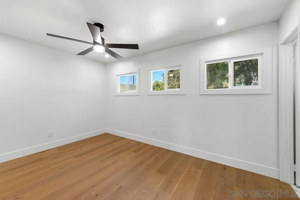 https://cdn.realtyfeed.com/cdn/127/250036137/db47a8e49a385a39df12034dd57bf2fd.webp