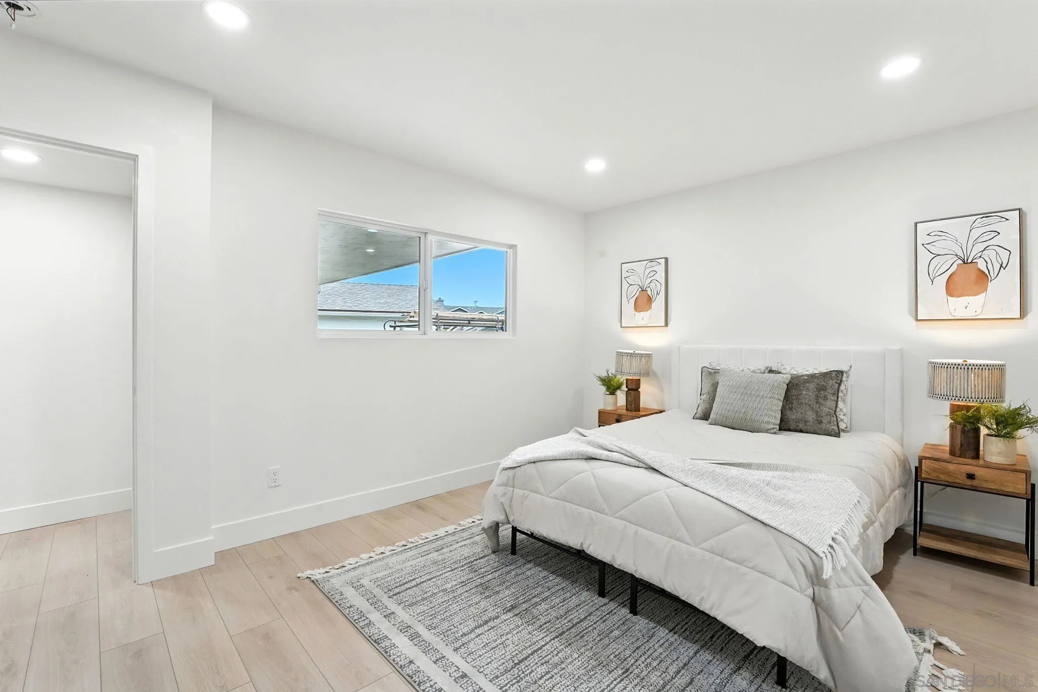 https://cdn.realtyfeed.com/cdn/127/250036141/4e145cc89639498e919b5fee192c1f28.webp