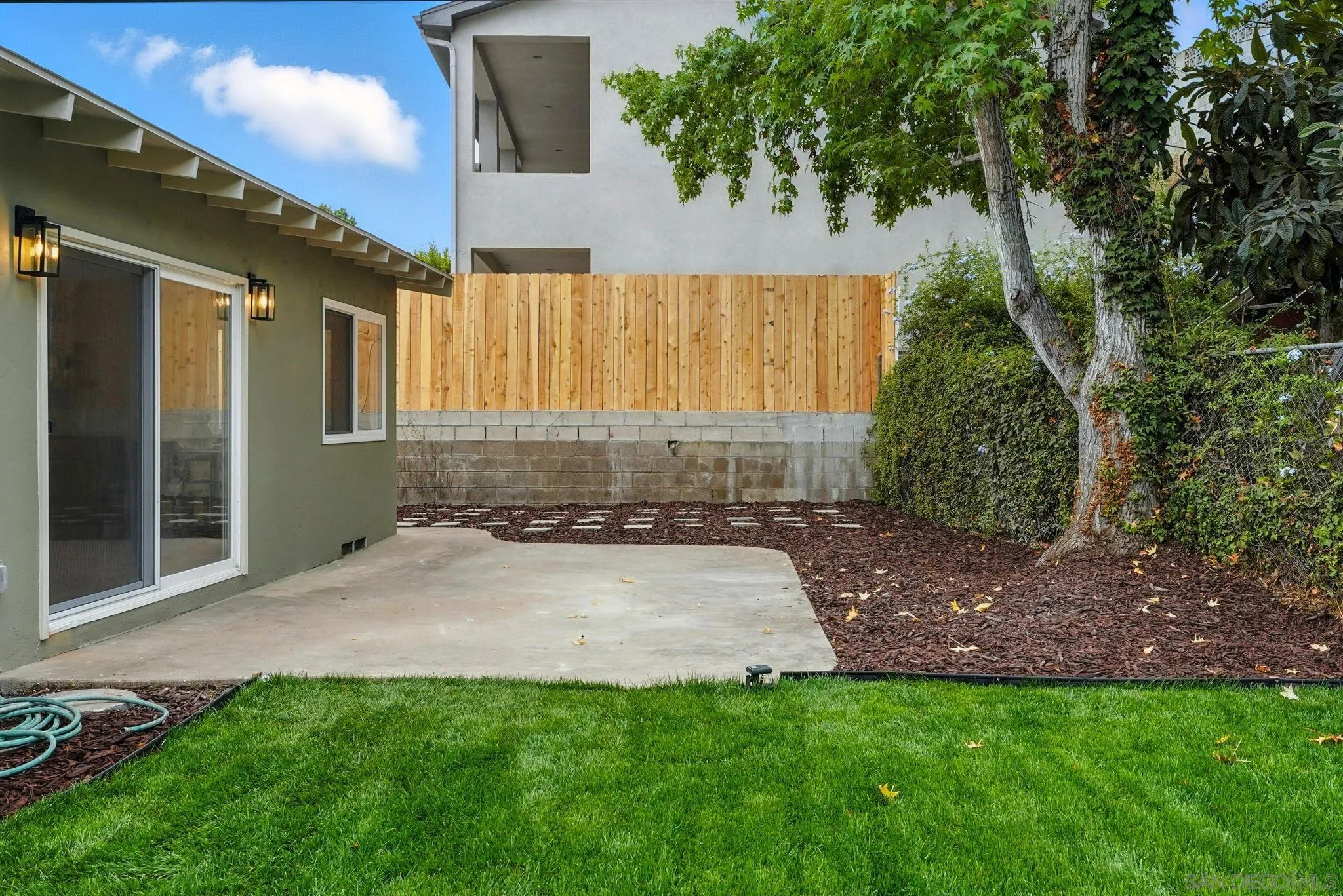 https://cdn.realtyfeed.com/cdn/127/250036141/5278fc587c853b93da1b9908fc9ef781.webp