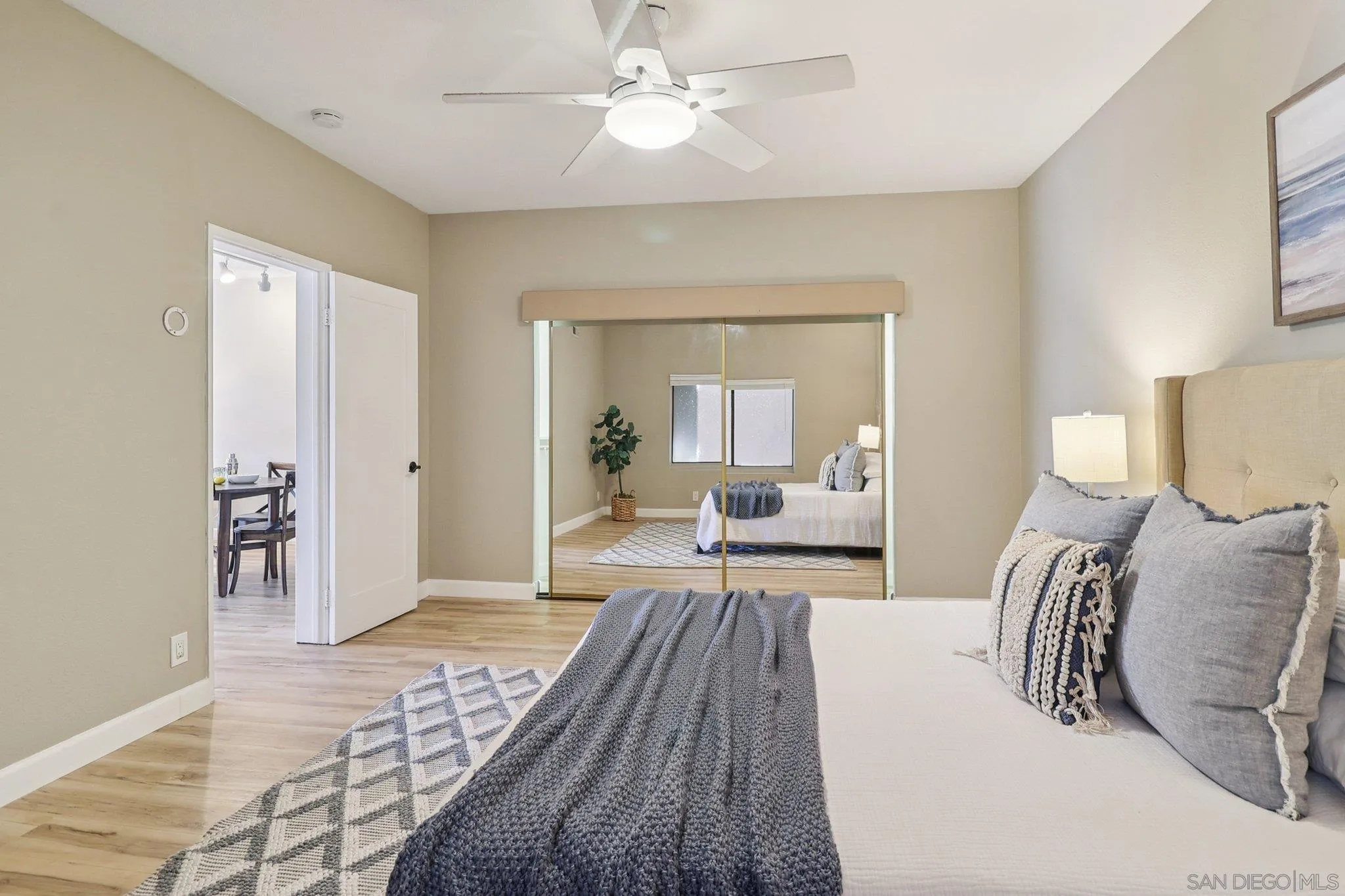 https://cdn.realtyfeed.com/cdn/127/250036142/3937bfe90d6b5d55f4b30c8626f5e24b.webp
